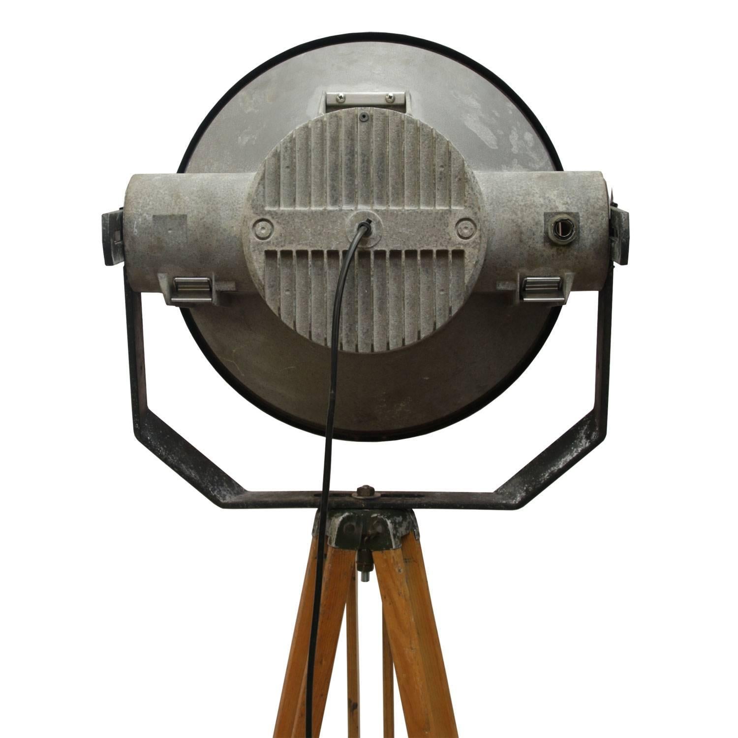 Gray Metal Stadium Spotlight Vintage Industrial Wooden Tripod Floor Lamp 2