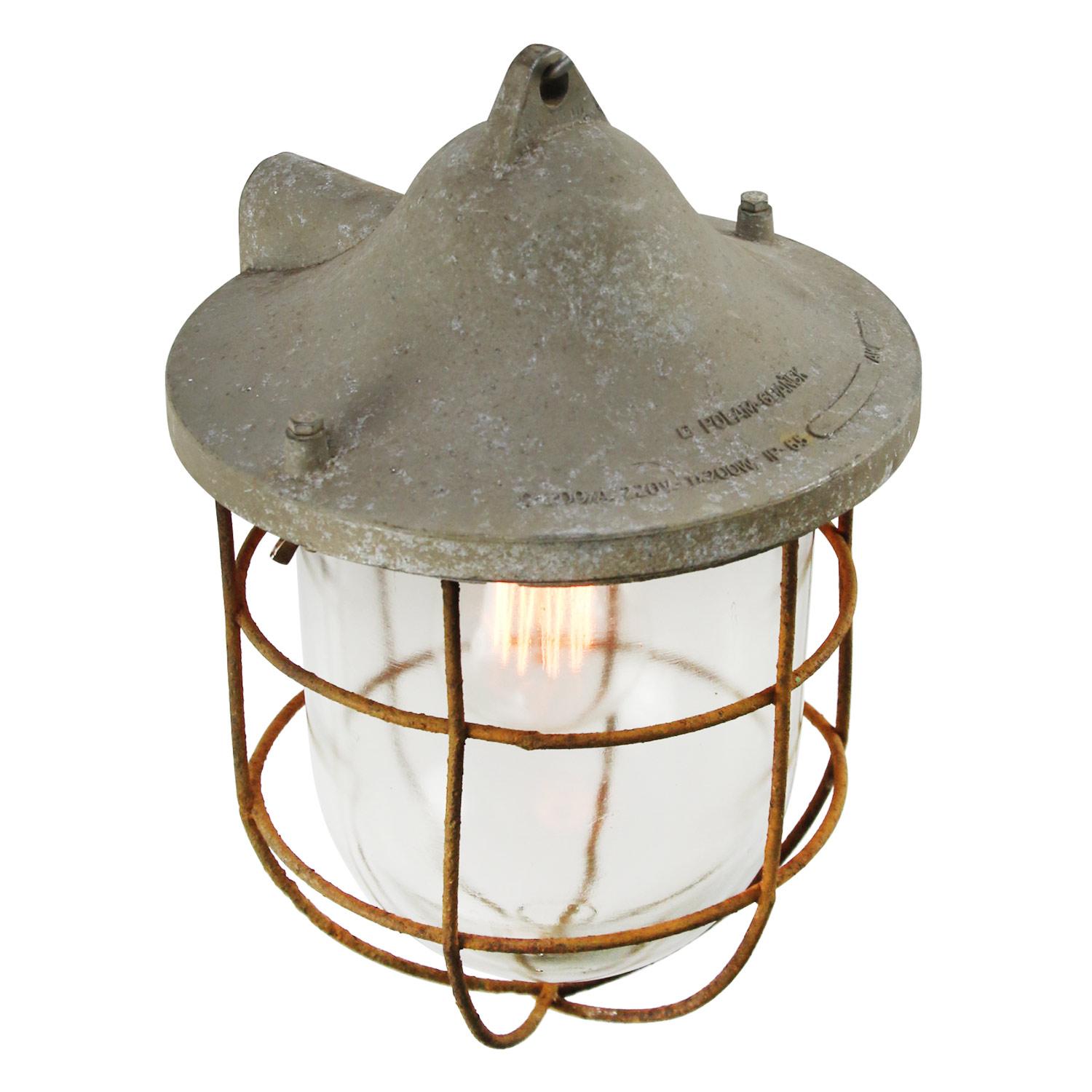 Hanging lamp clear glass. Gray top with cast aluminum top.

Weight: 2.9 kg / 6.4 lb

Priced per individual item. All lamps have been made suitable by international standards for incandescent light bulbs, energy-efficient and LED bulbs. E26/E27