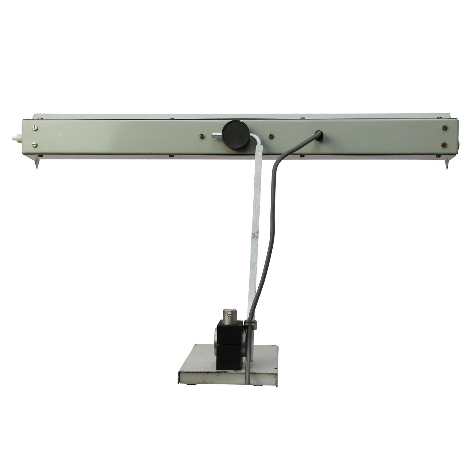 Gray Metal Vintage Industrial Double Desk Tabel Light 1
