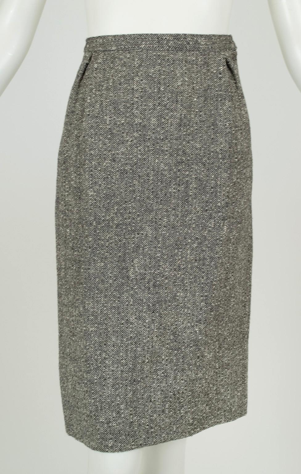 Gray Micro Herringbone Wool Eisenhower Skirt Suit w Novelty Buttons – XXS, 1950s in vendita 8