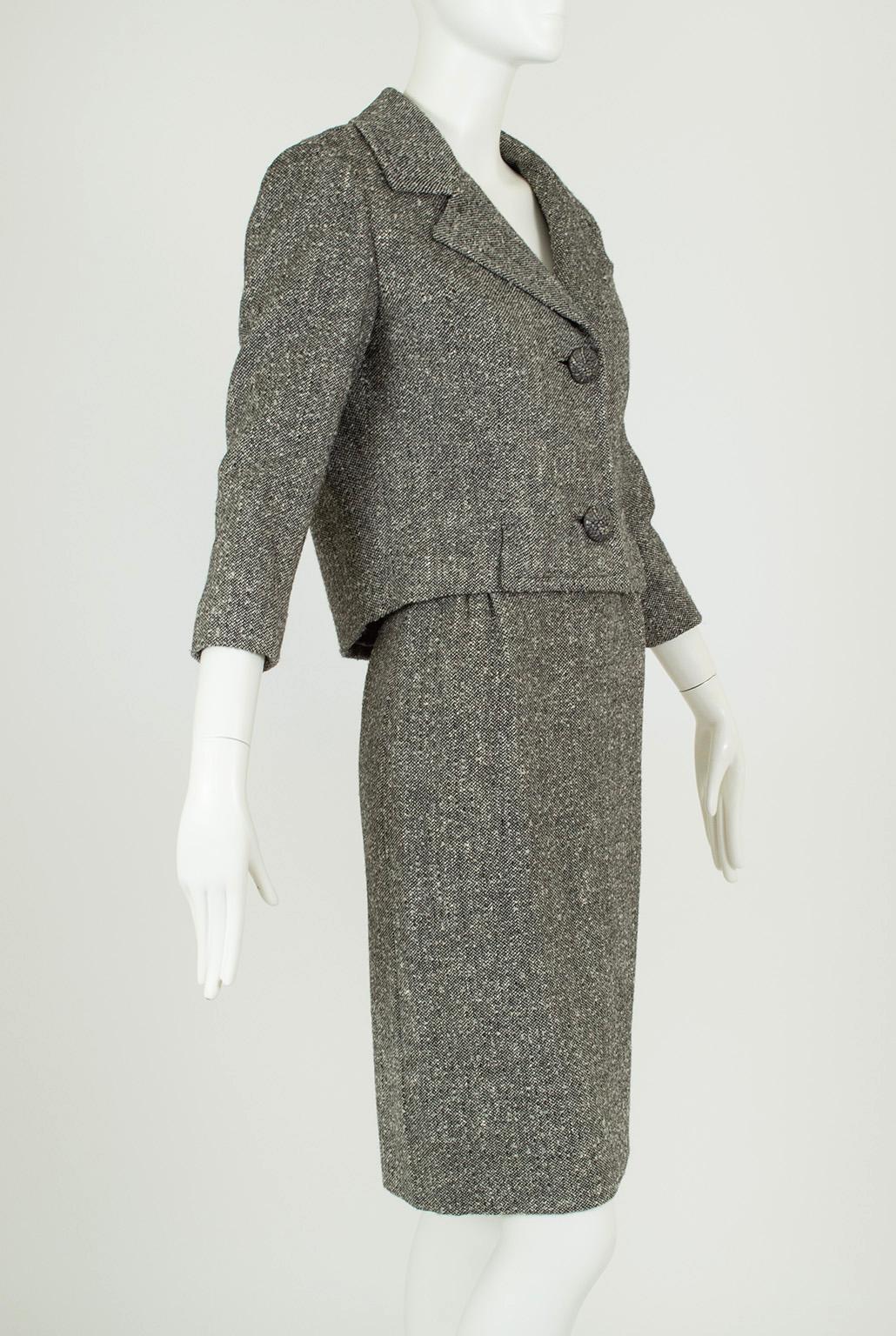 With its oversized novelty buttons, Eisenhower pleat jacket and sinewy pencil skirt, this suit is the epitome of the post-war working gal’s uniform. Beautiful vintage details like deep ease-pleated linings, pinked edges and extra deep hems (five