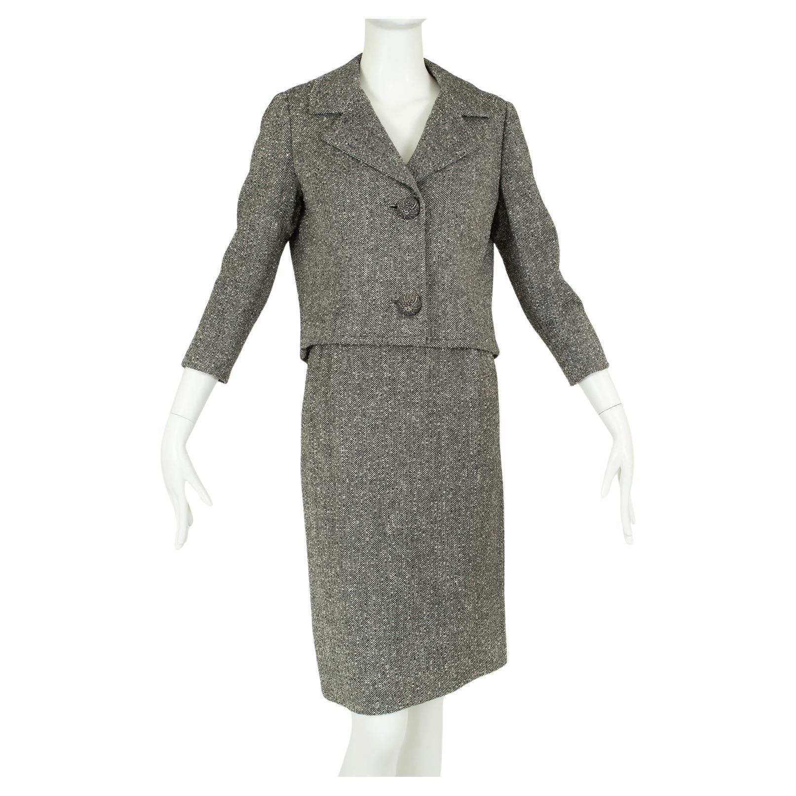 Gray Micro Herringbone Wool Eisenhower Skirt Suit w Novelty Buttons – XXS, 1950s