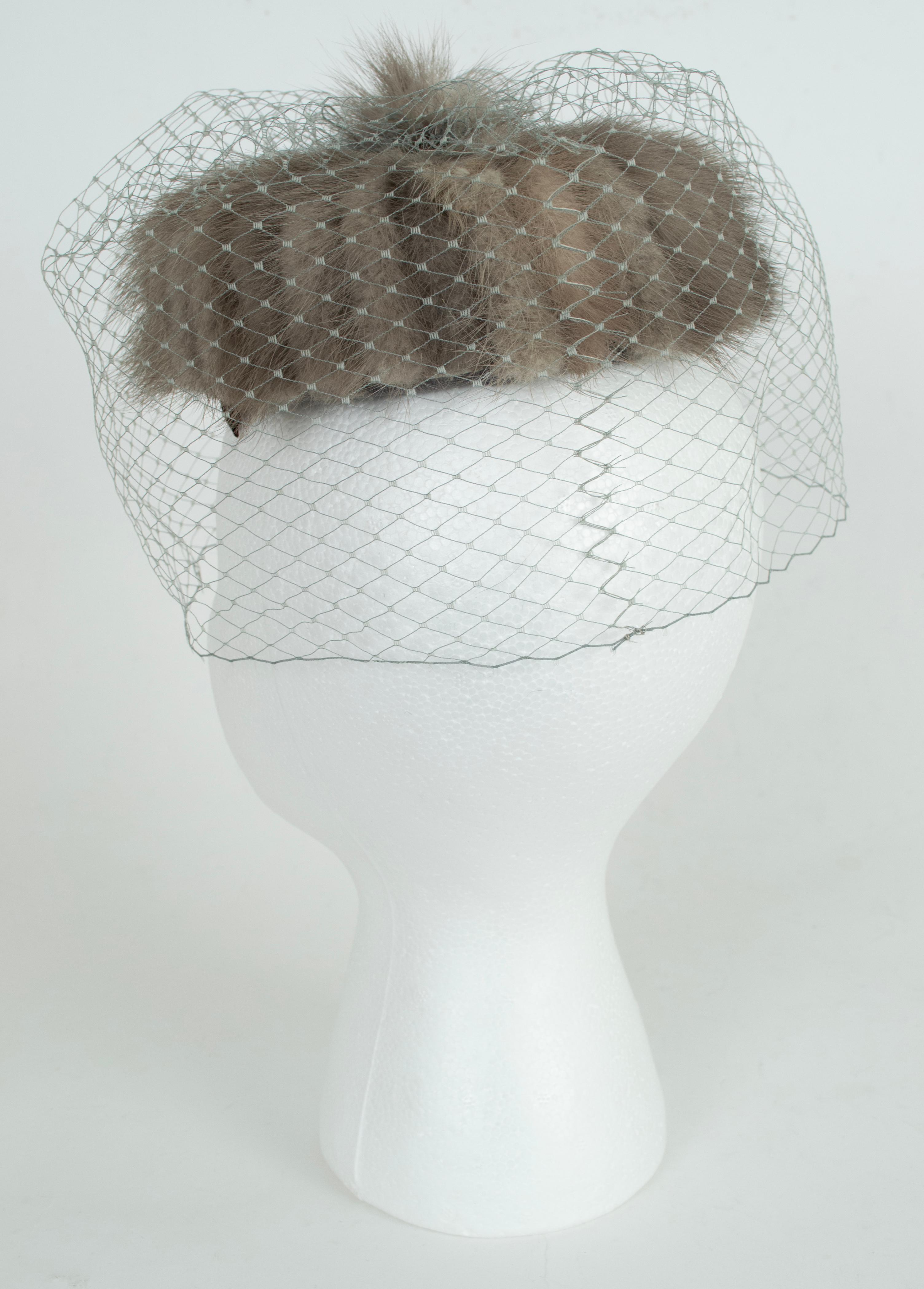 Women's Gray Mink Fur Pillbox Hat with 360 Birdcage Veil and Combs – O/S, 1950s For Sale