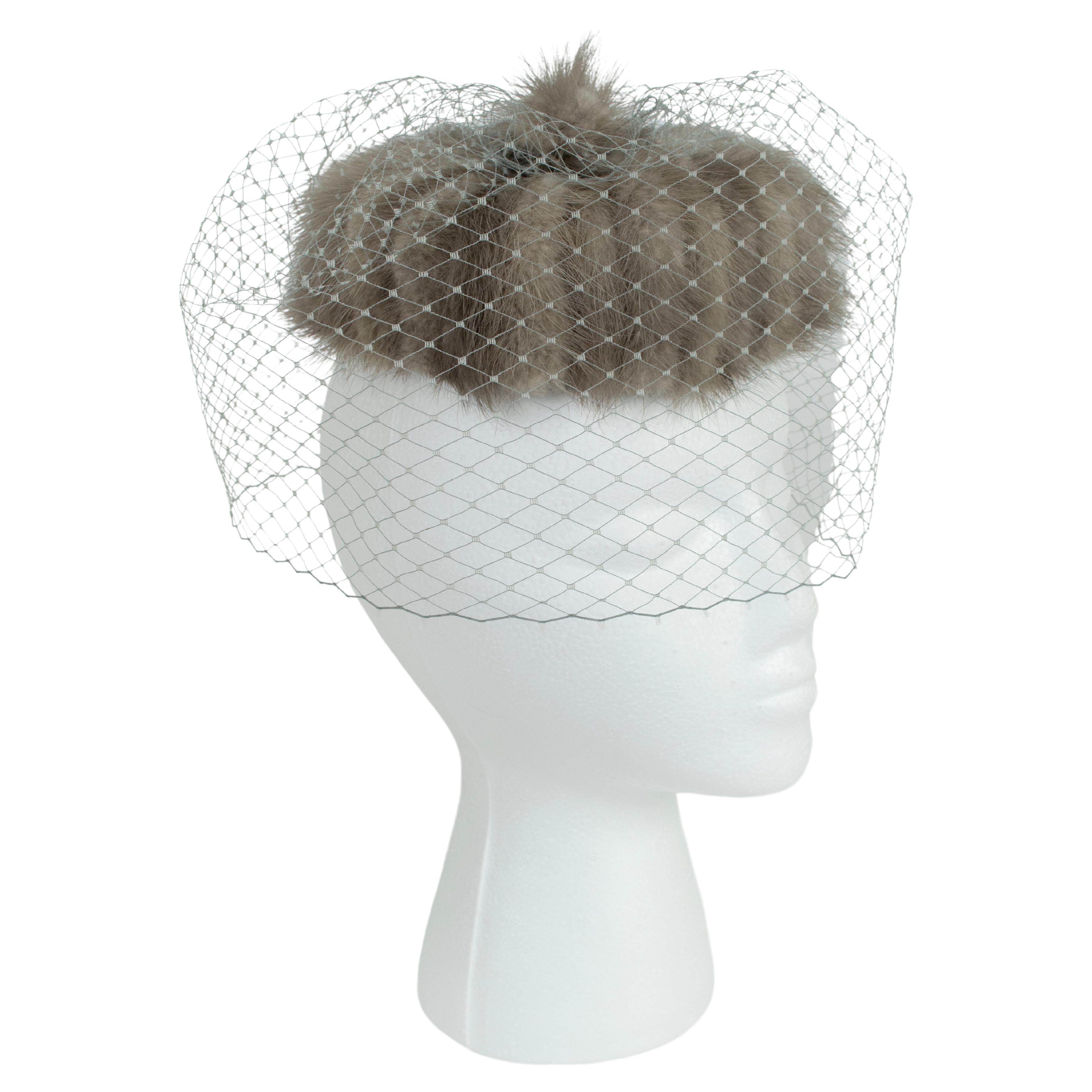 Gray Mink Fur Pillbox Hat with 360 Birdcage Veil and Combs – O/S, 1950s For Sale