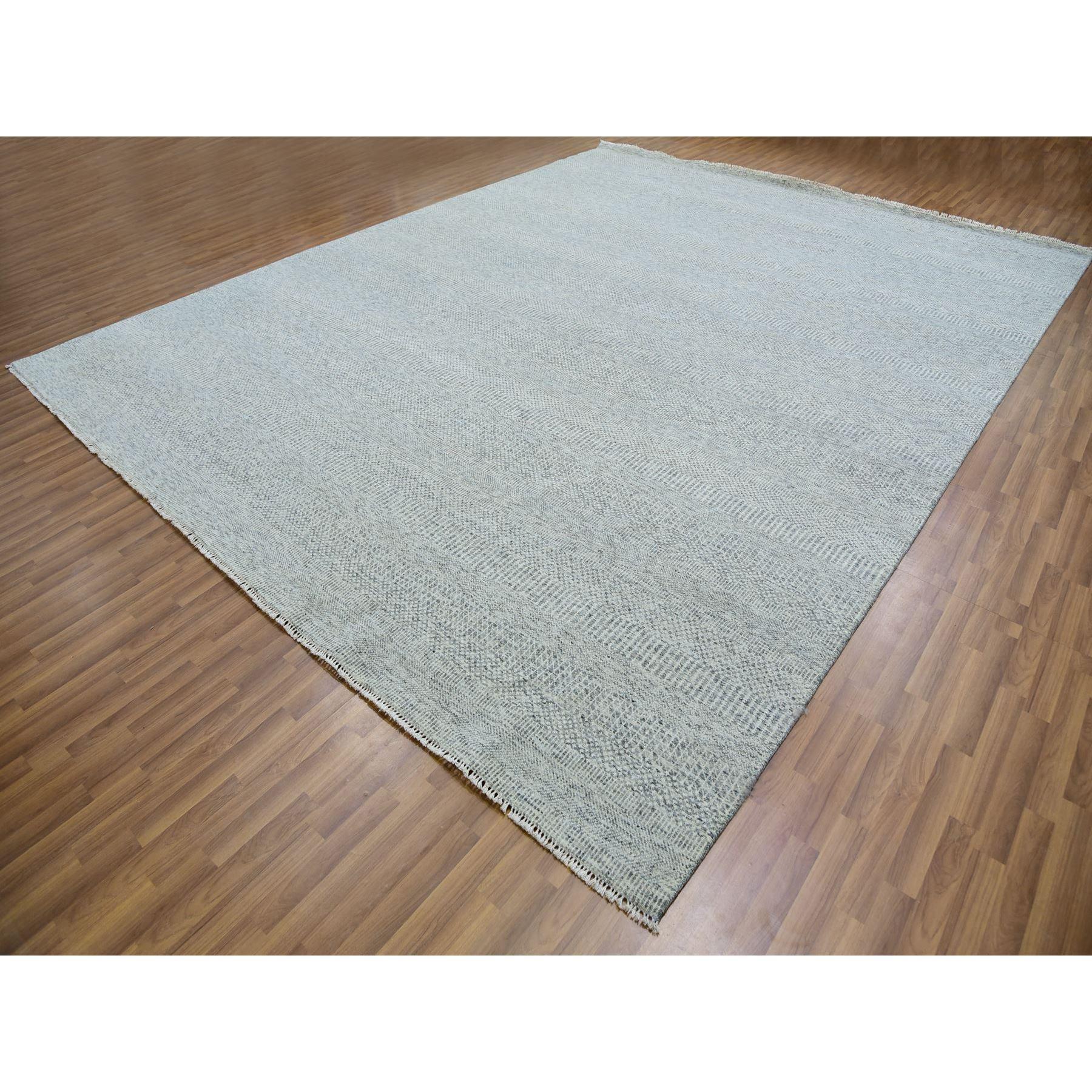 Grau Modern Gras Design Natürliche Wolle Ton in Ton Handgeknüpft Orientteppich (Indisch) im Angebot