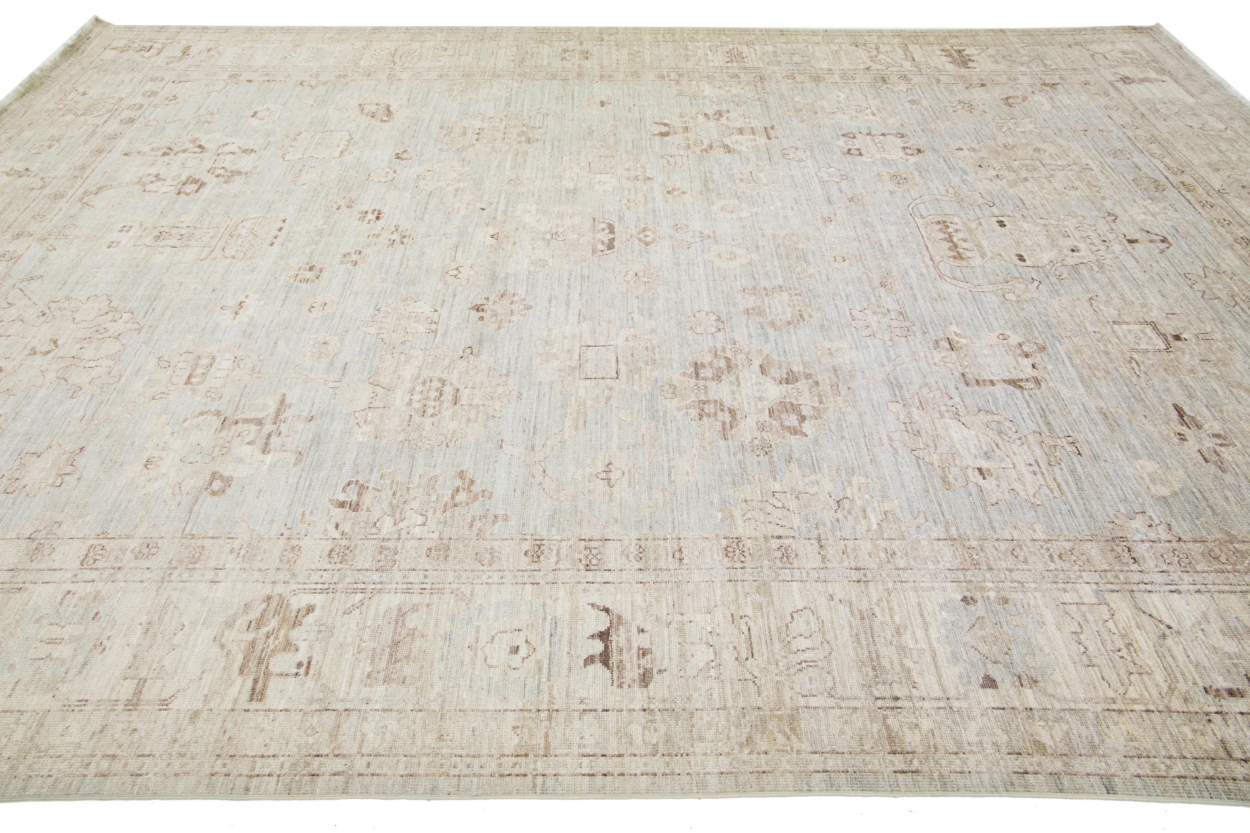 Gray Modern Handmade Floral Oushak Style Wool Rug In New Condition For Sale In Norwalk, CT
