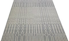 Grauer moderner handgefertigter geometrischer Tibet Teppich aus Wolle und Seide