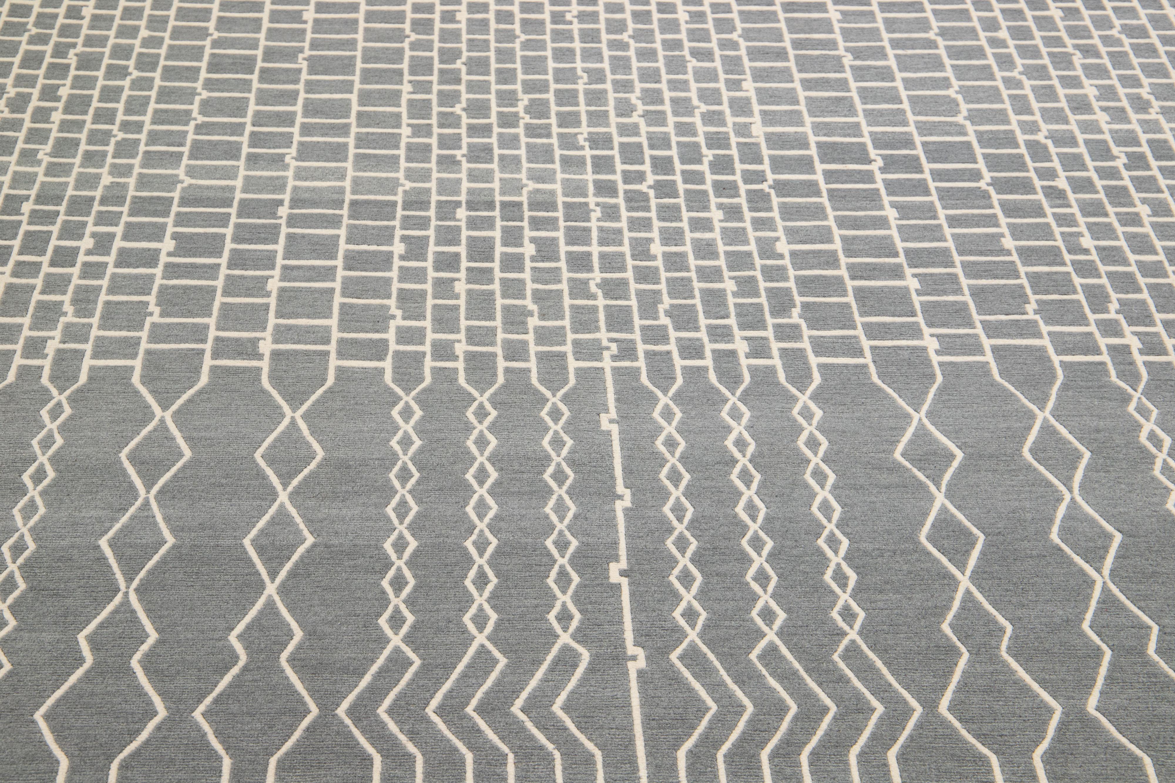 Gray Modern Handmade Geometric Designed Wool & Silk Tibetan Rug For Sale 1