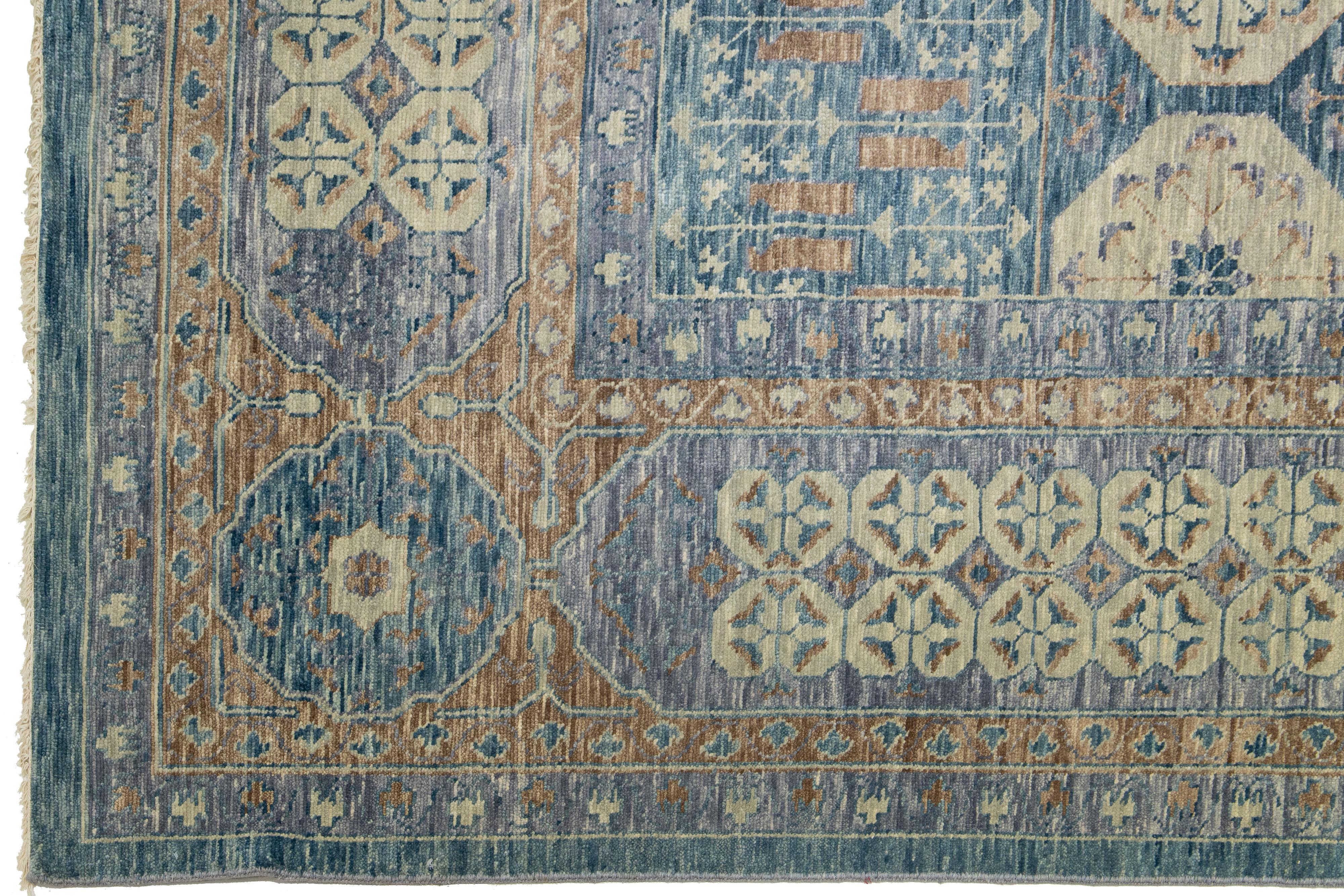 Indian Gray Modern Mamluk Oversize Wool Rug With Geometric Blue Design For Sale