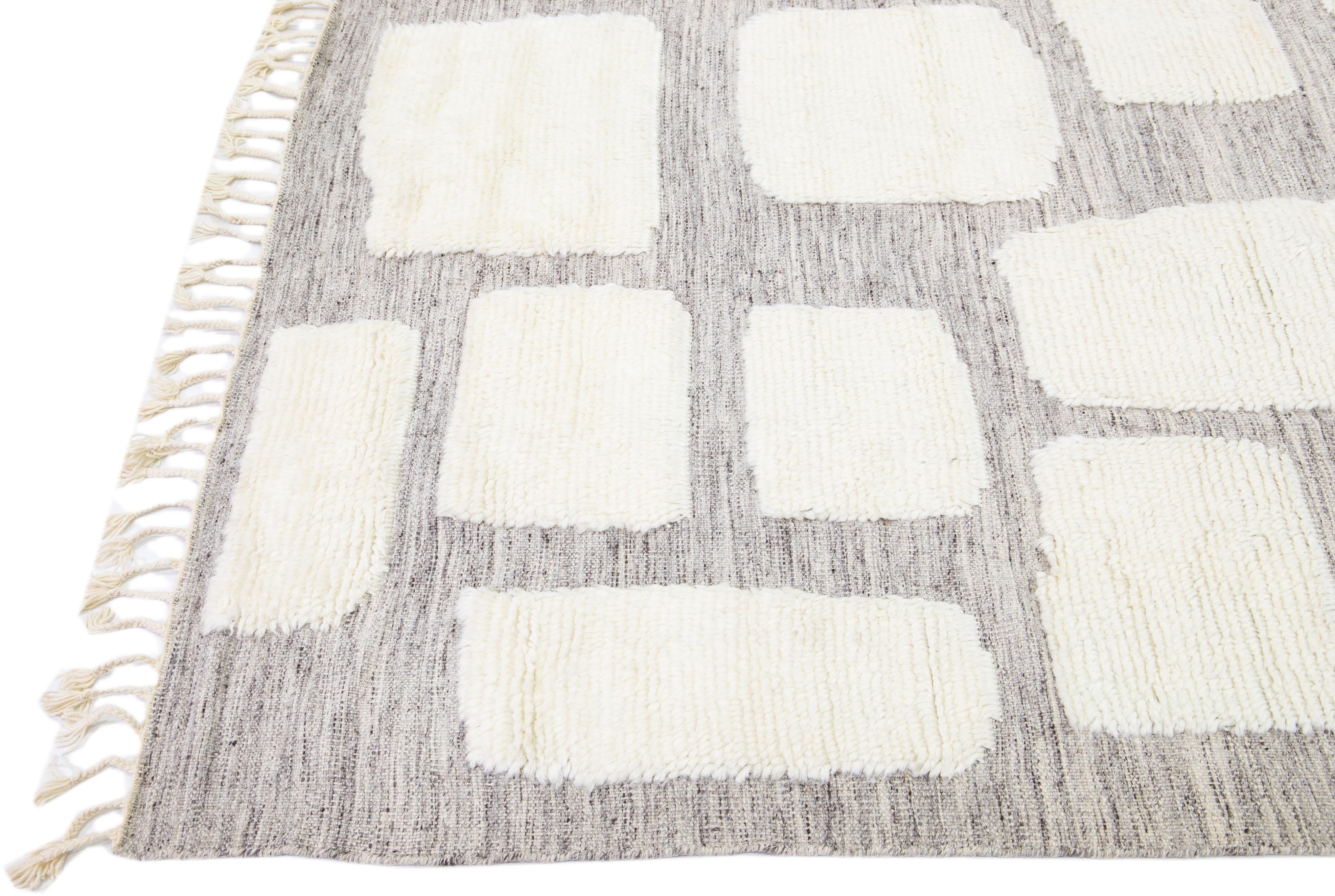 Hand-Knotted Grey Modern Moroccan Style Handmade Ivory Designed Wool Rug by Apadana For Sale