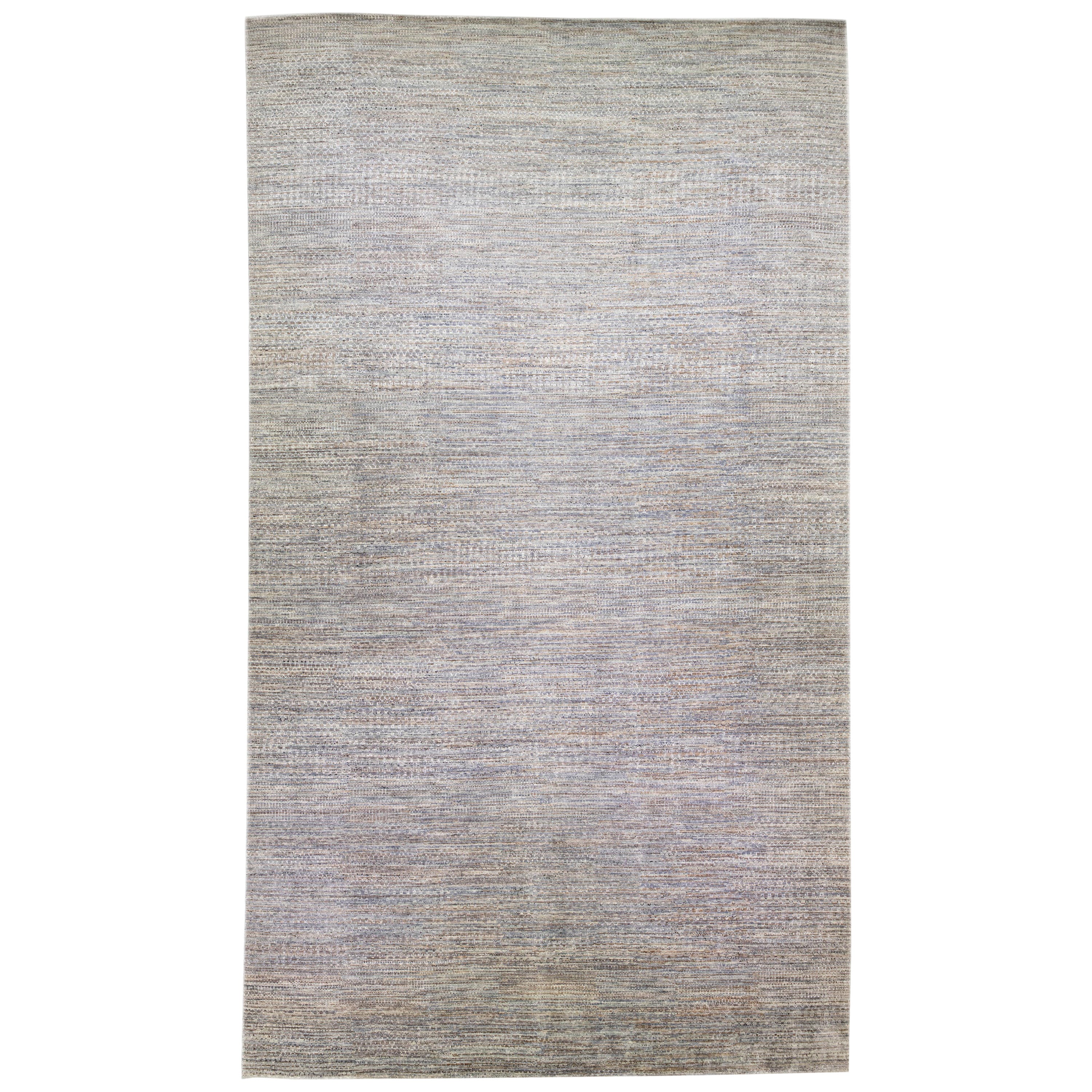 Savannah Handgefertigter geometrischer Oversize-Wollteppich in Grau
