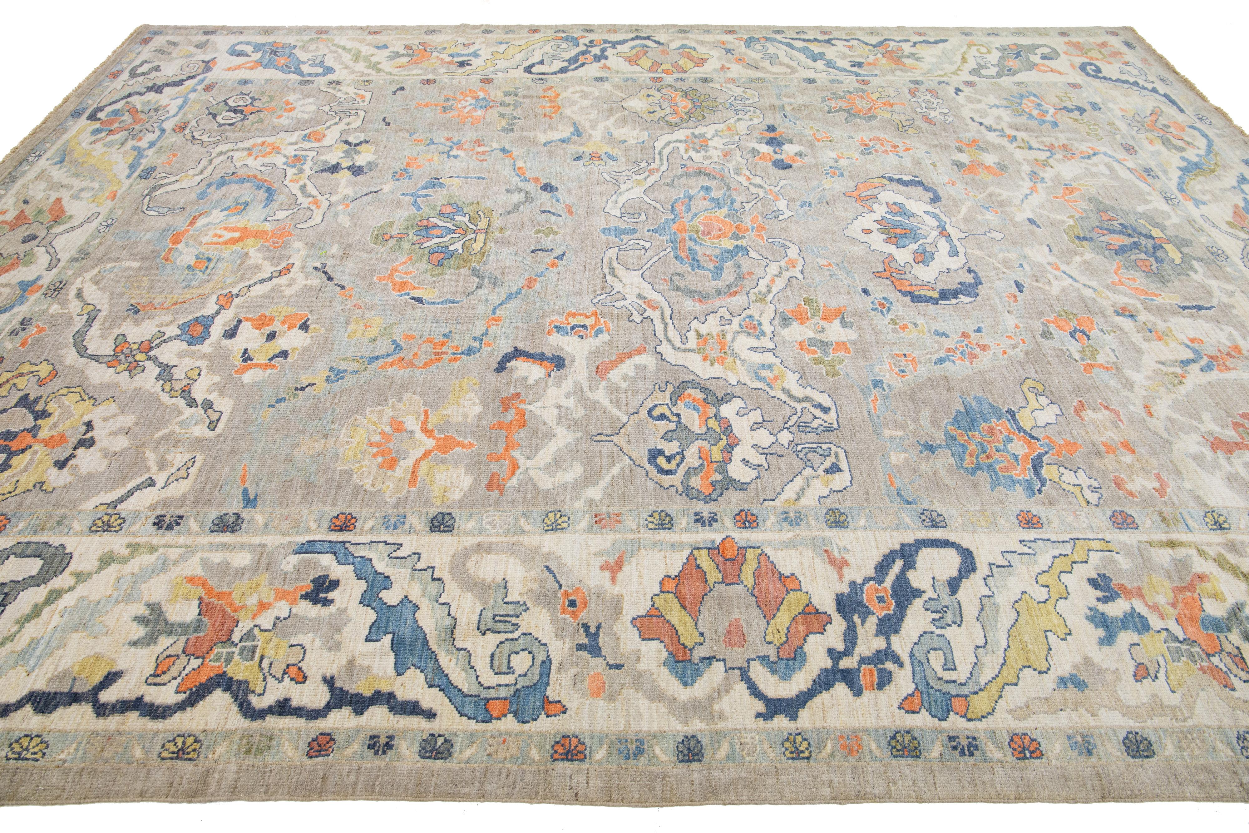 Contemporary Gray Modern Sultanabad Handmade Floral Pattern Wool Rug For Sale