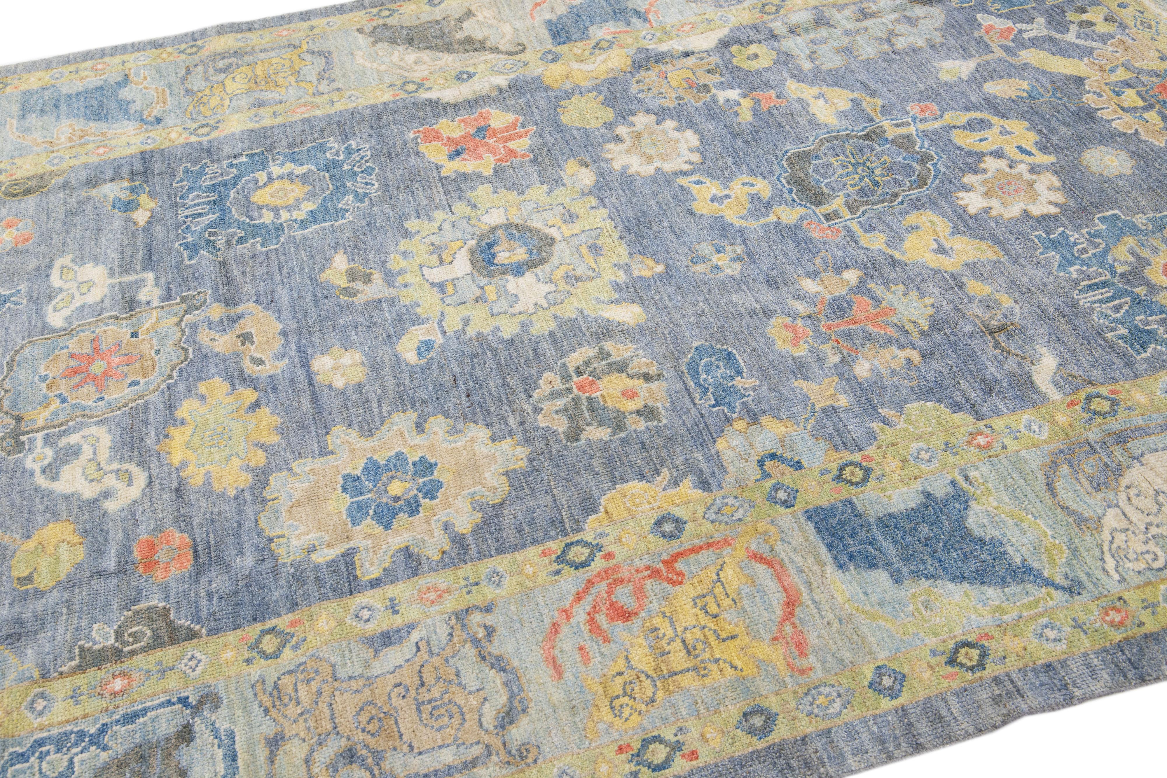 Hand-Knotted Gray Modern Sultanabad Handmade Floral Room Size Wool Rug For Sale