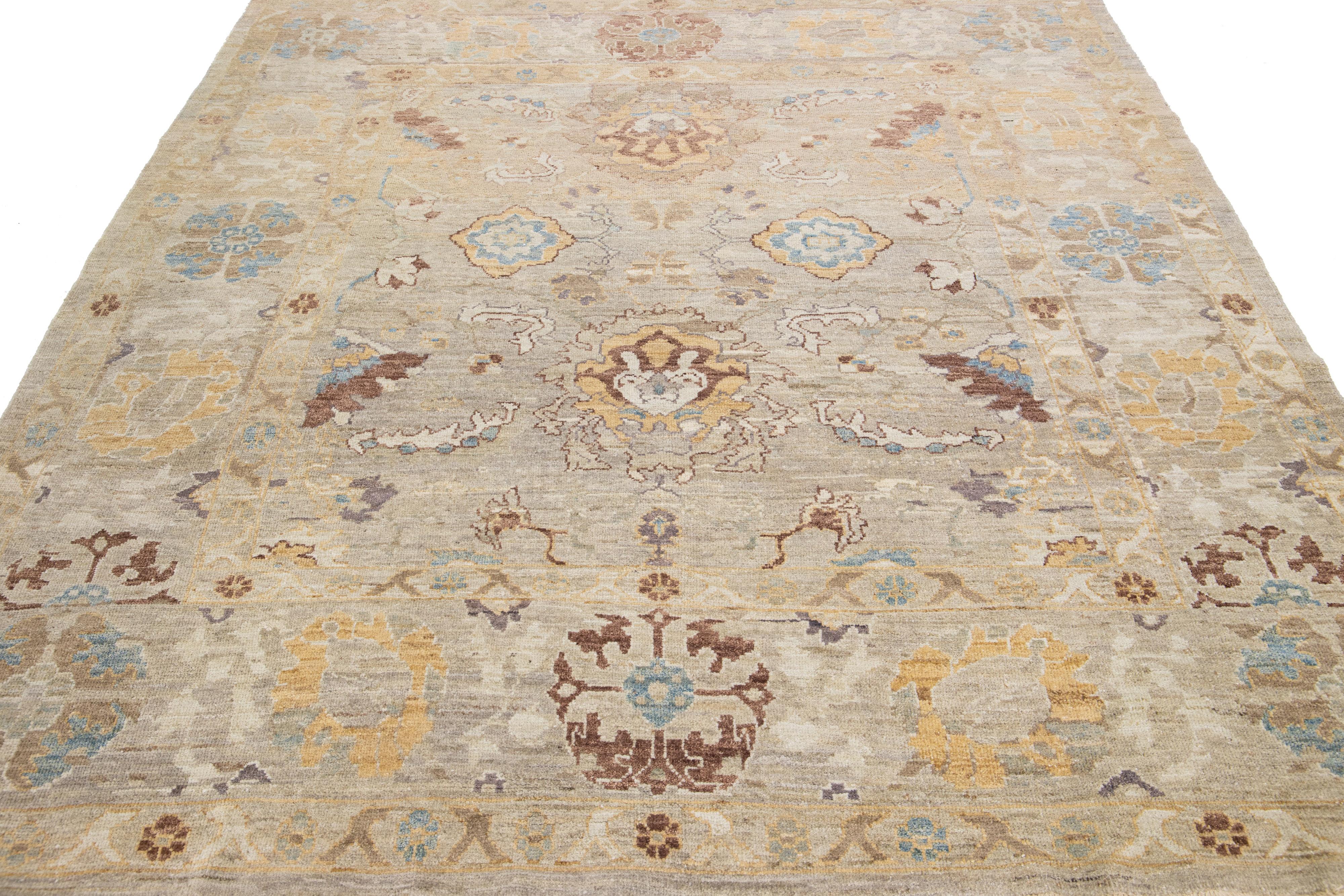 Islamic Gray Modern Sultanabad Handmade Square Wool Rug with Floral Motif For Sale
