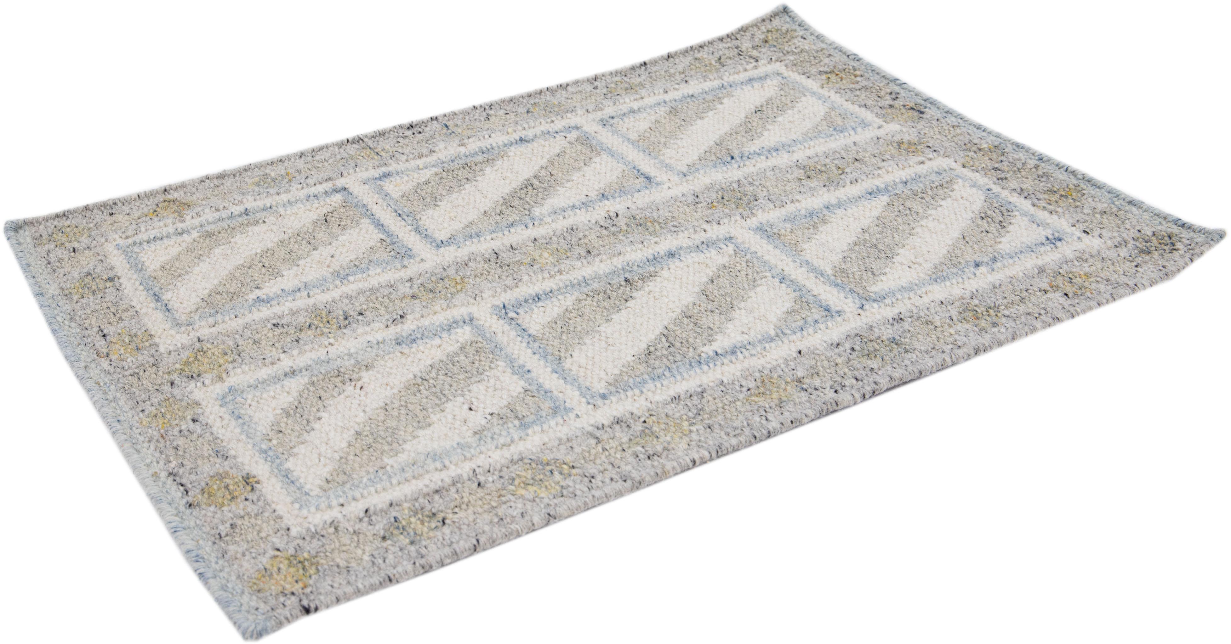 Gray Modern Swedish Style Handmade Custom Wool Rug In New Condition For Sale In Norwalk, CT