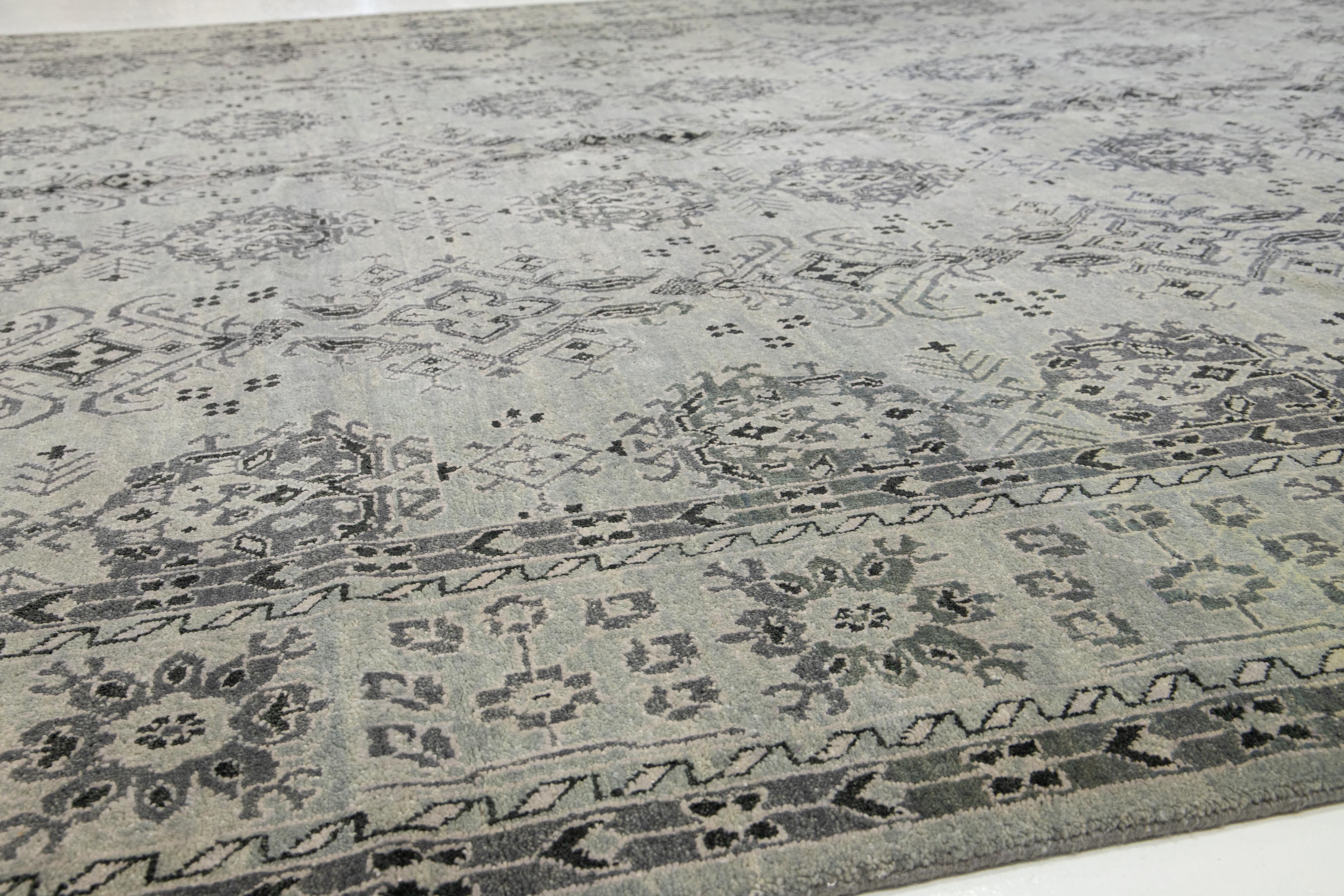 Noué à la main Tapis moderne de style Tabriz fait à la main avec motif sur toute la surface en vente