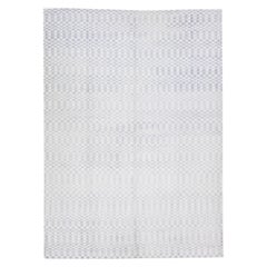 Tapis moderne gris en laine et soie avec motif géométrique sans couture