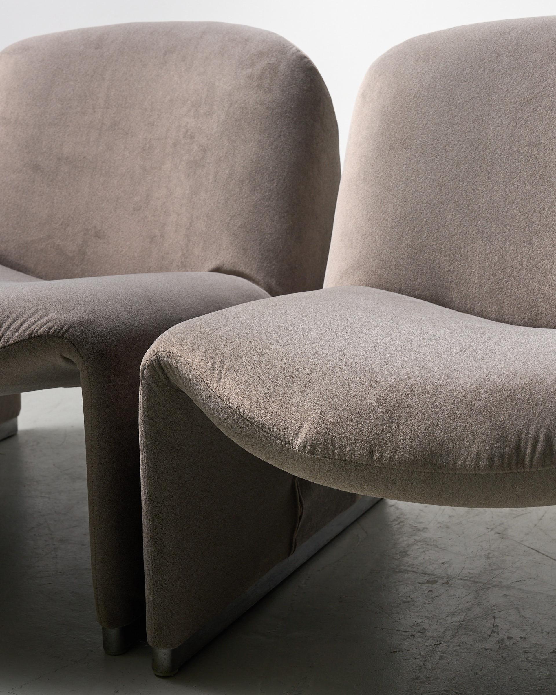 Gray mohair velvet Alky chairs by Giancarlo Piretti for Anonima Castelli.
2 available. 
