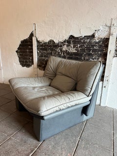 Gray Nicoletti Salotti Post Modern Italian Leather Low lounge chair