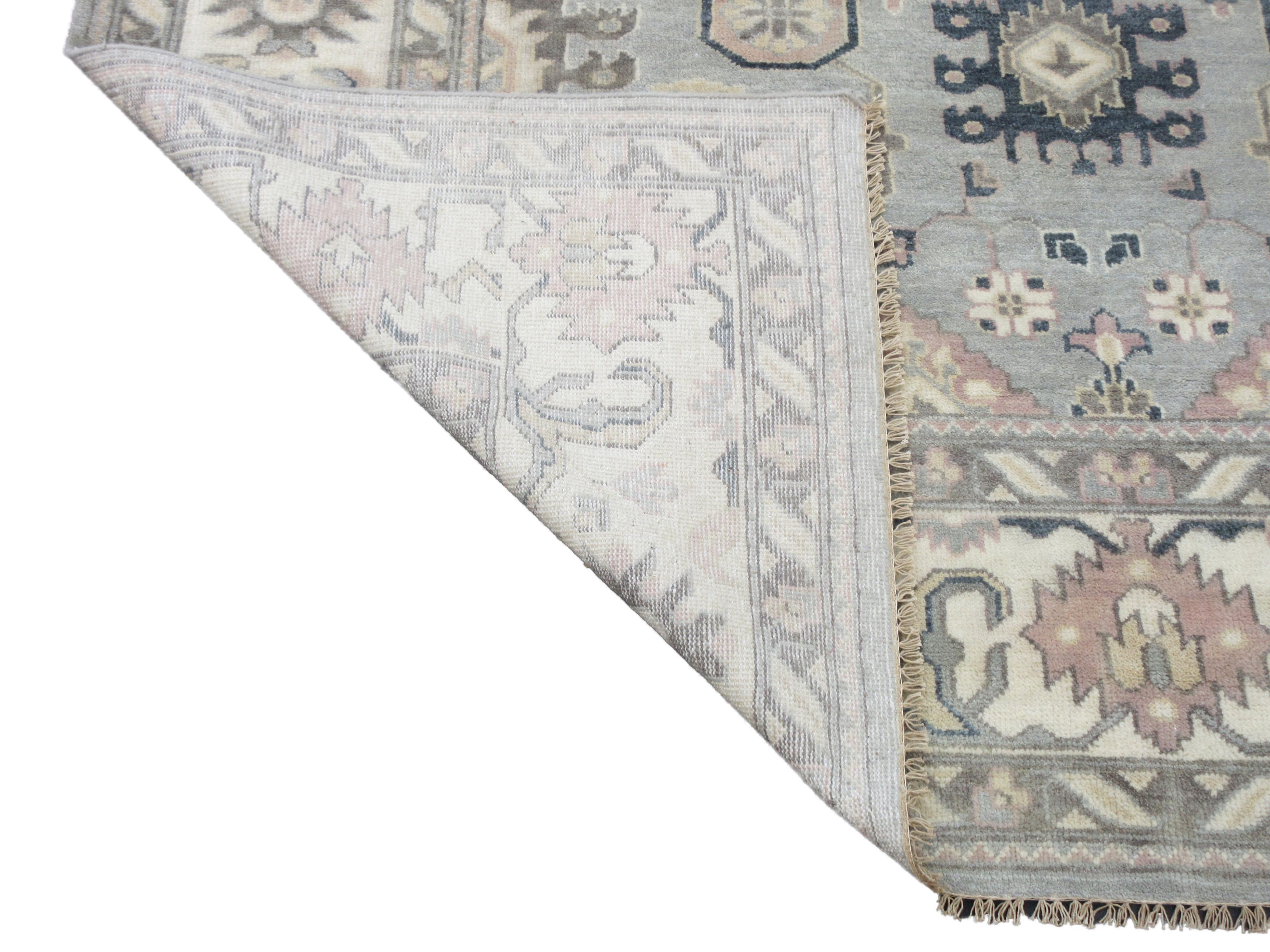 Gray Oushak Area Rug In New Condition For Sale In Laguna Hills, CA