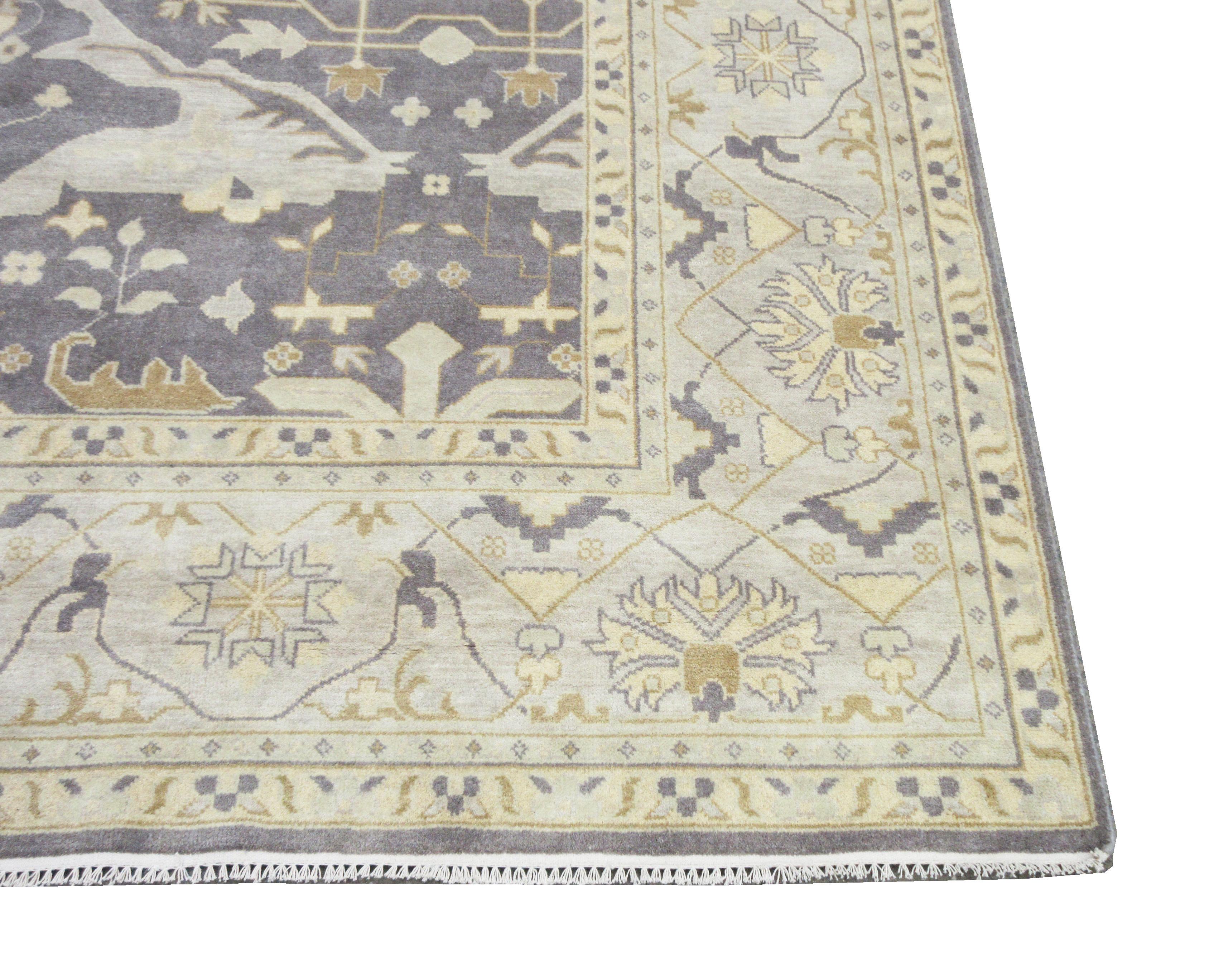 Gray Oushak Hand-Knotted Rug In New Condition For Sale In Laguna Hills, CA