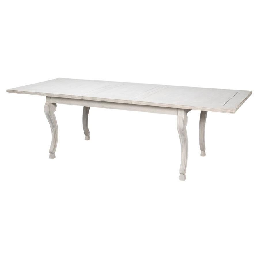 Table de salle à manger française peinte en gris en vente