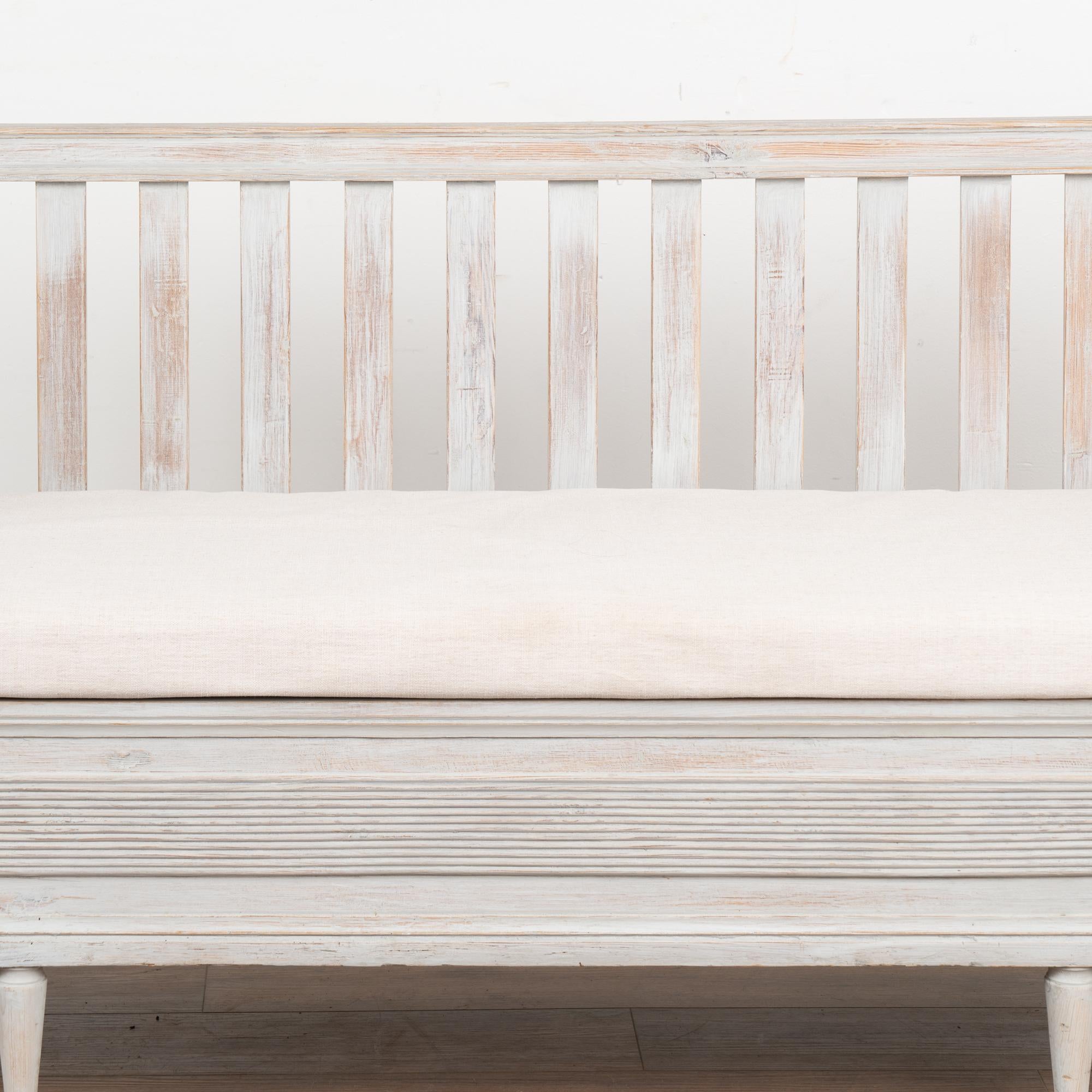 Gray Painted Gustavian Bench With Storage, Sweden circa 1840 For Sale 2