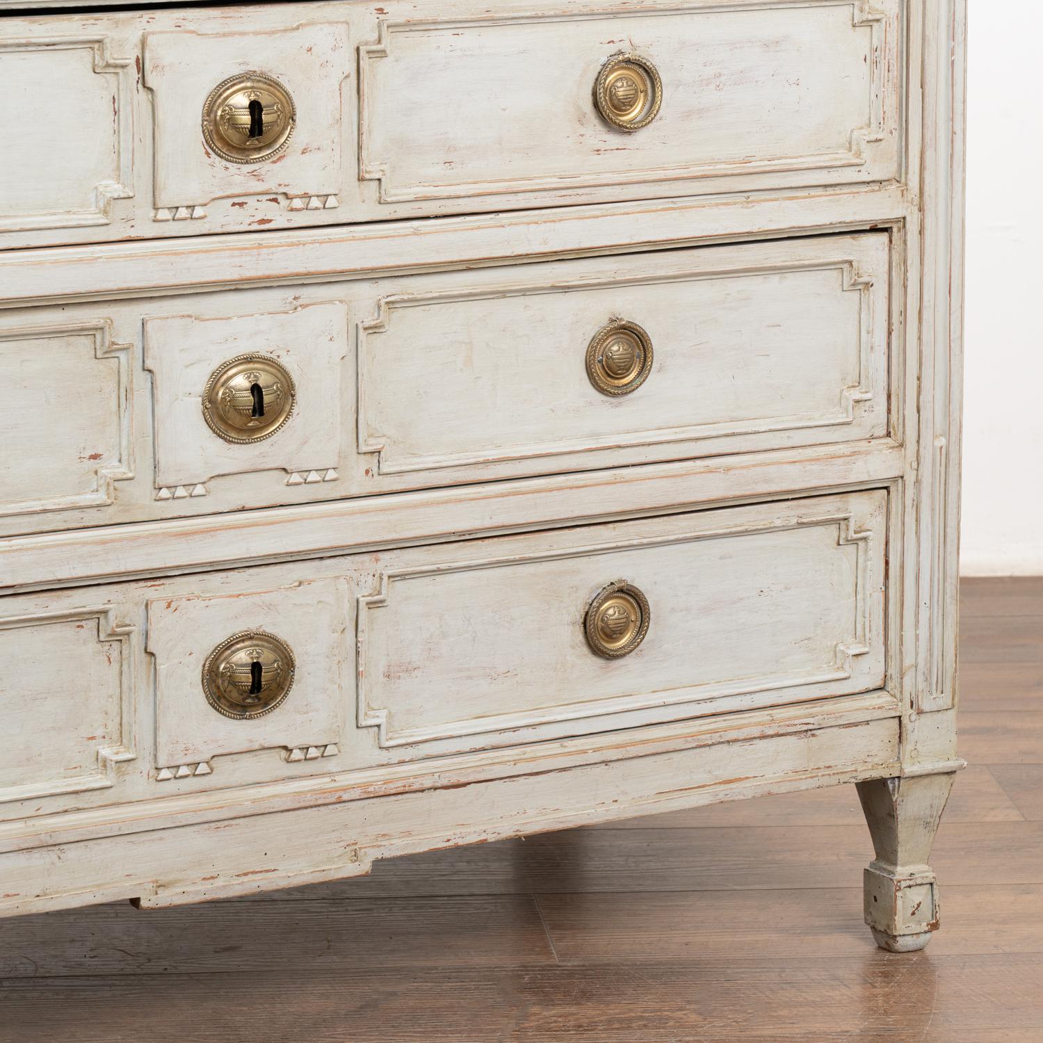 Gray Painted Large Chest of Three Drawers, France circa 1820-40 For Sale 4
