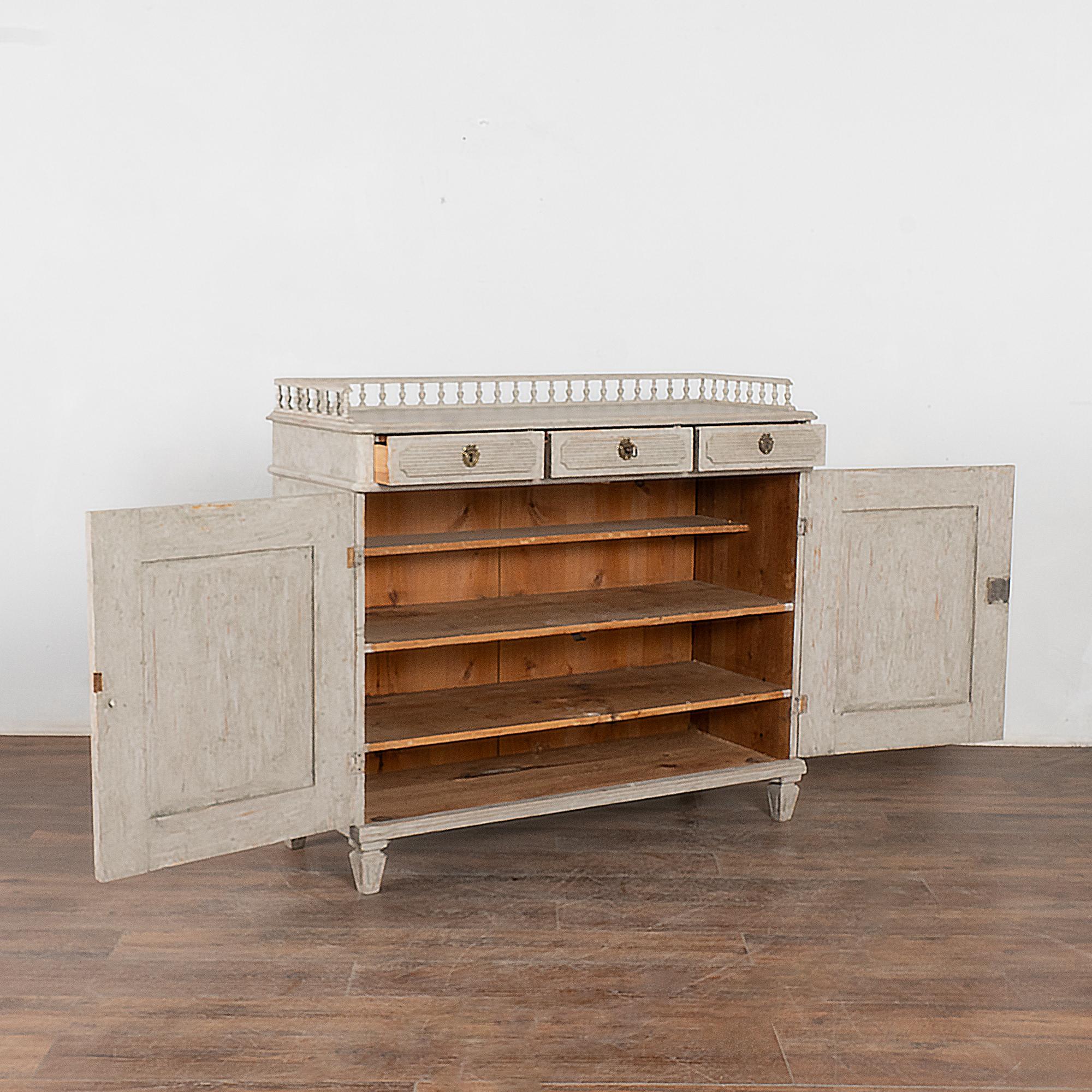 Gray Painted Swedish Gustavian Sideboard Cabinet, circa 1840-60 In Good Condition In Round Top, TX