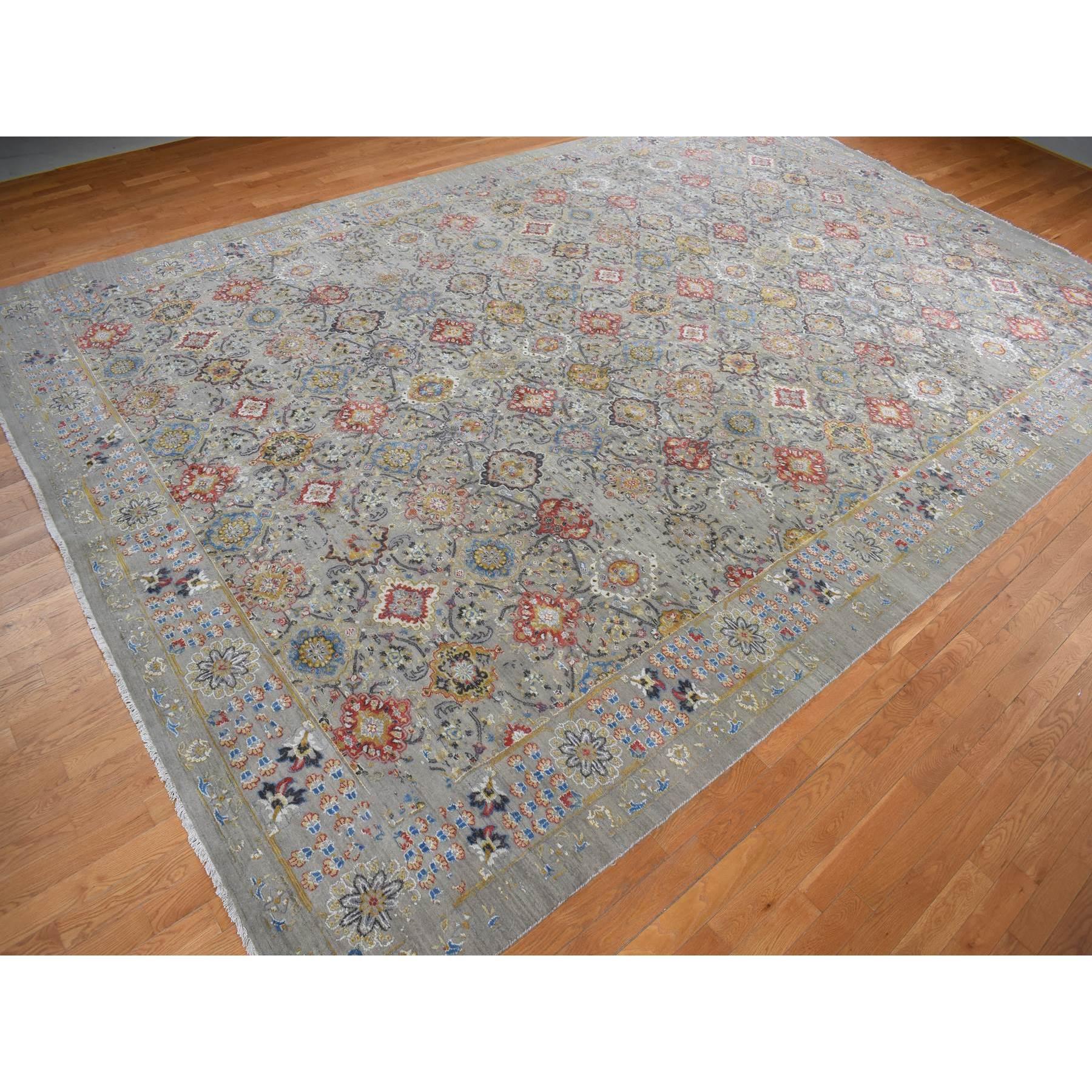 Grau Persisch Inspiriert Design Wolle und Seide Hand geknüpft überdimensioniert Teppich 12' x 18' (Stammeskunst) im Angebot