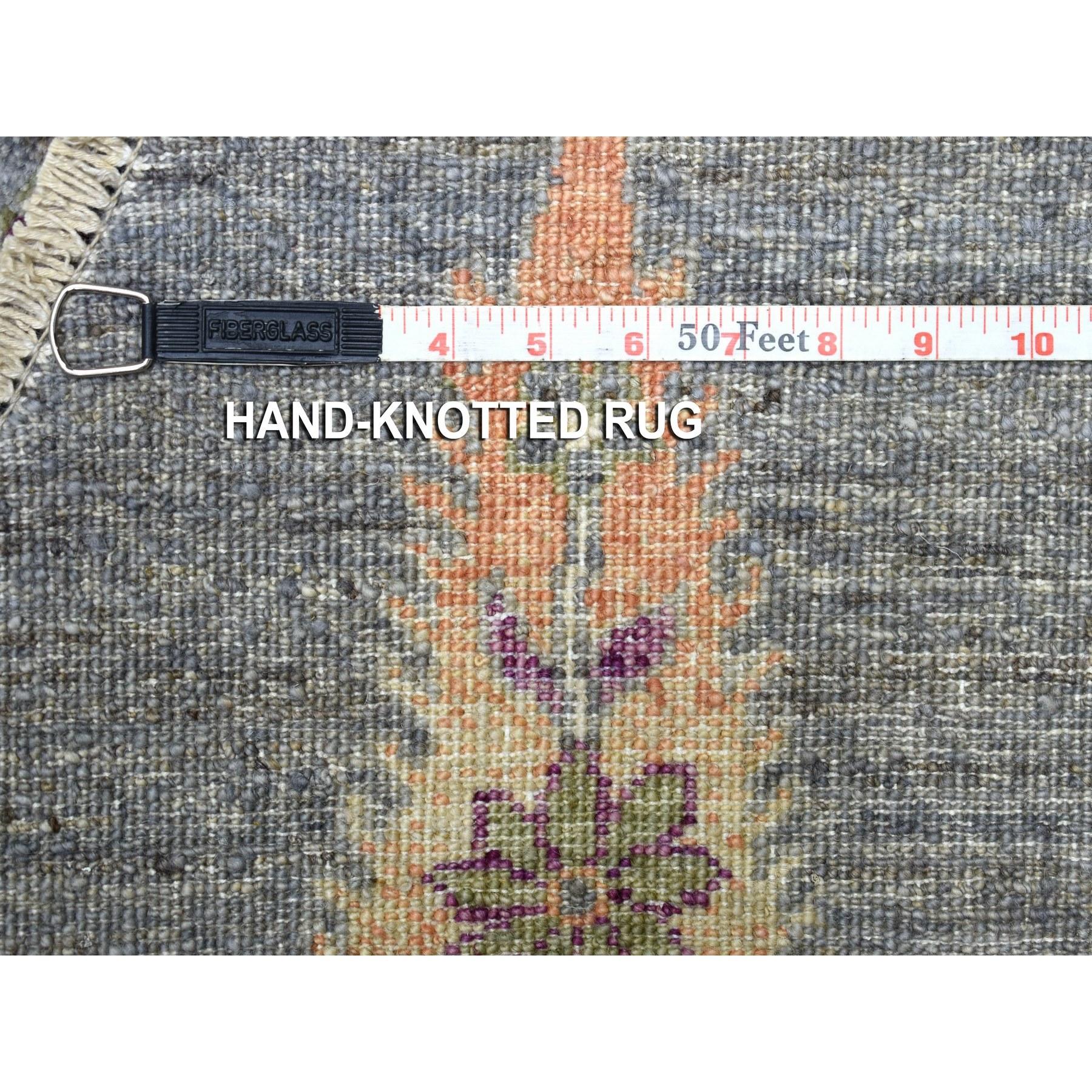 Tapis rond noué à la main Peshawar Folk Art Cypress Tree Design 12'0