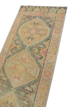 Türkischer Oushak-Läufer aus handgewebter Wolle in Grau & Rosa 2'11" x 7'11"