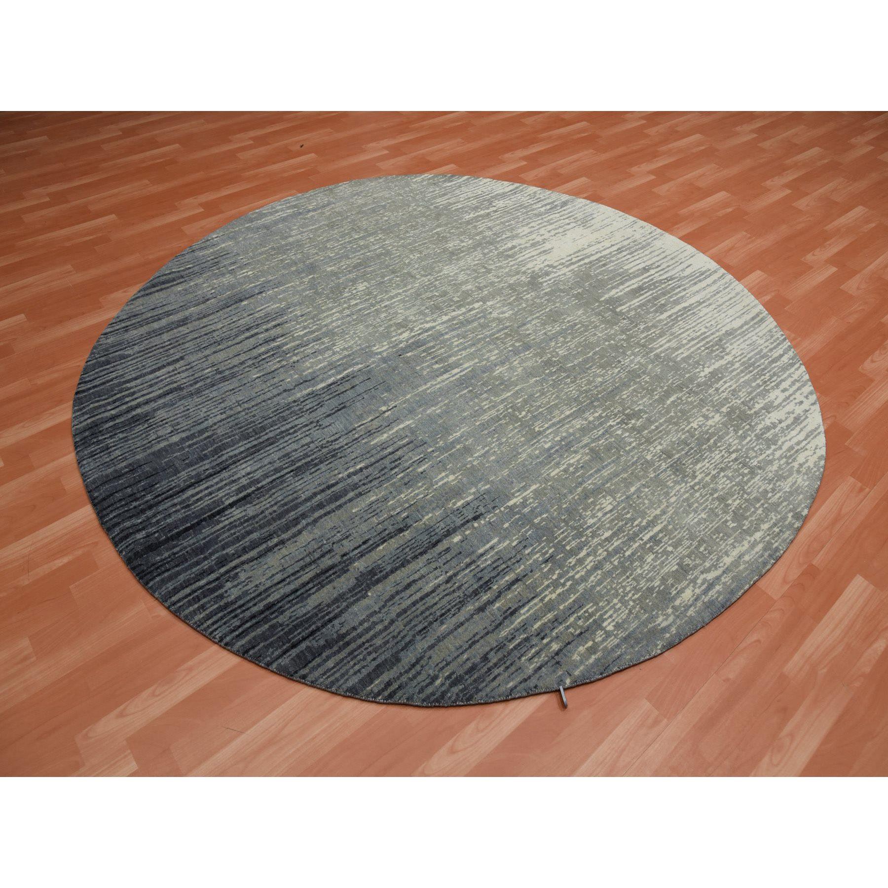 Hand-Knotted Gray Pure Wool Hand Knotted Modern Ombre Design Round Oriental Rug 7'10