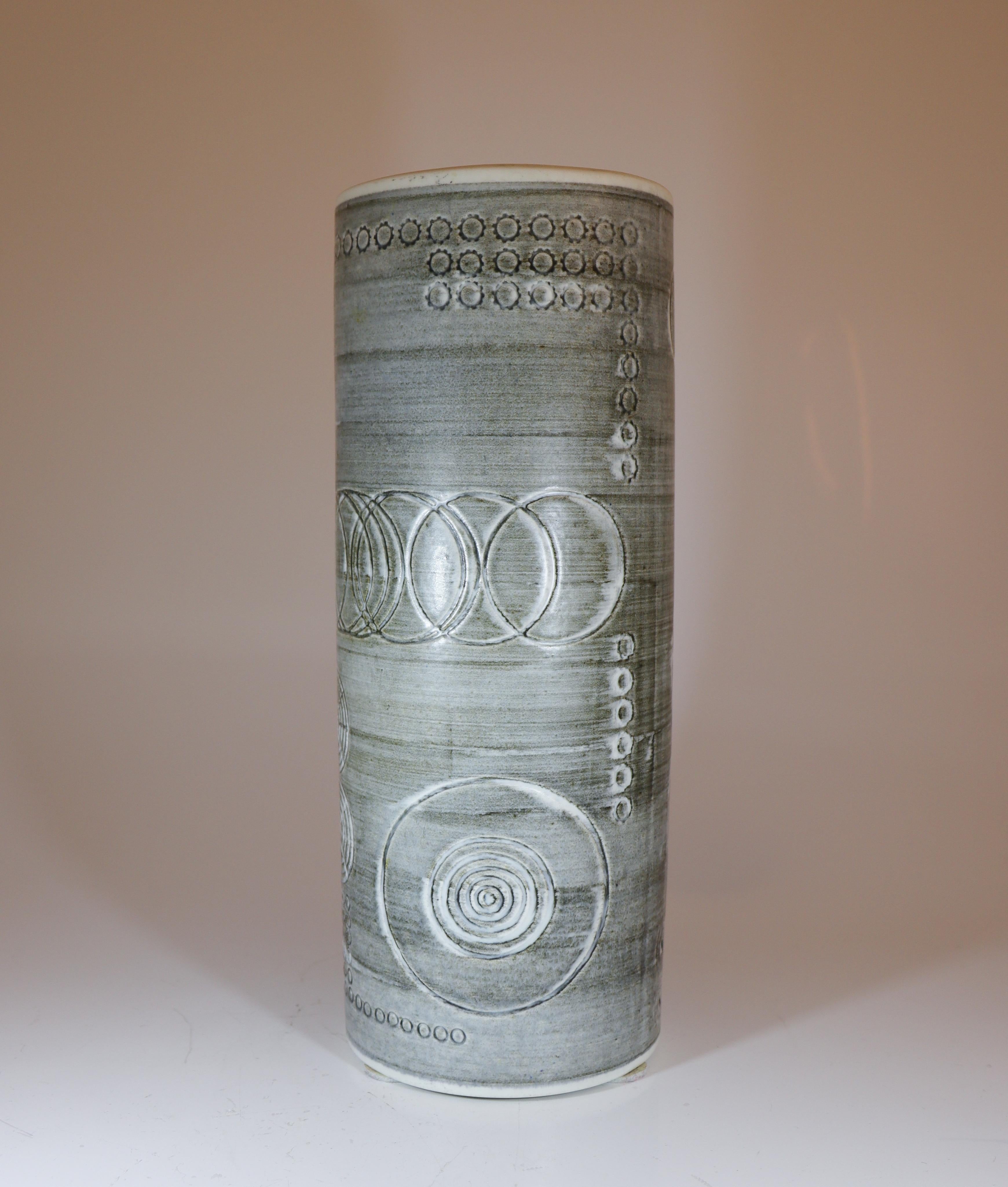 Rörstrand Sarek Vase, Tall Cylindrical Form with Incised Geometric Design In Excellent Condition For Sale In Stockholm, SE