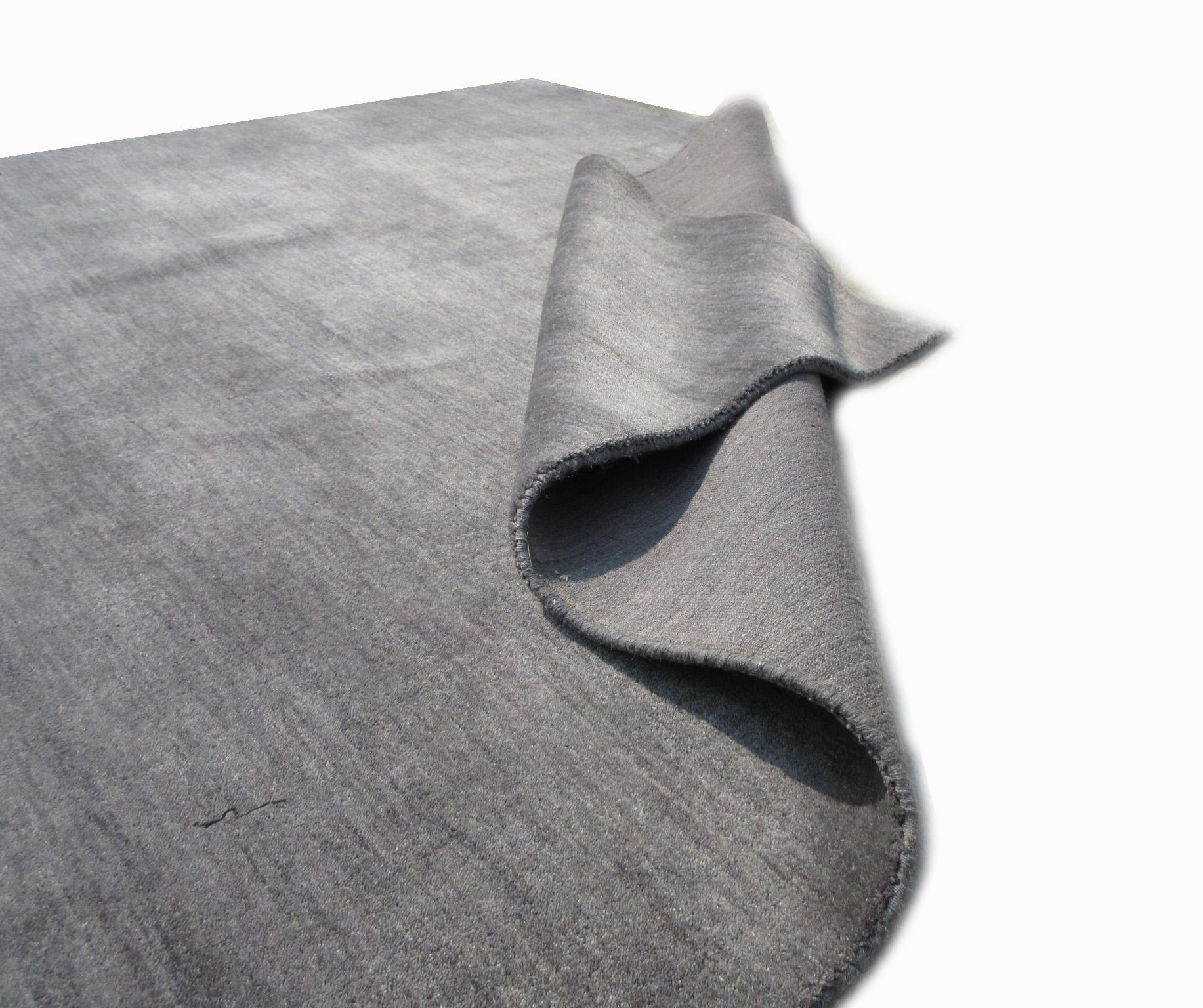 Contemporary Gray Silk Modern Rug For Sale
