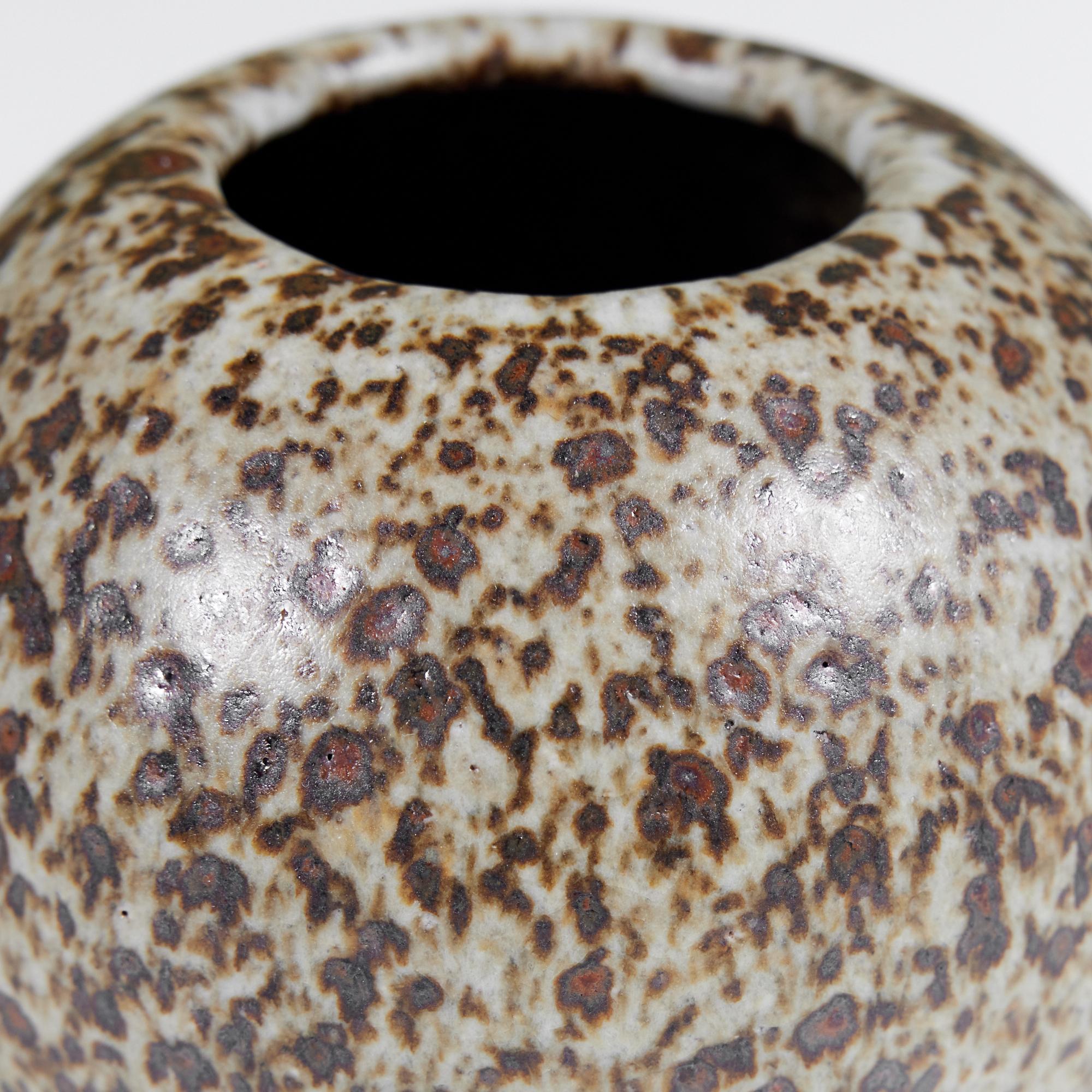 Gray Speckle Glazed Bud Vase For Sale 4