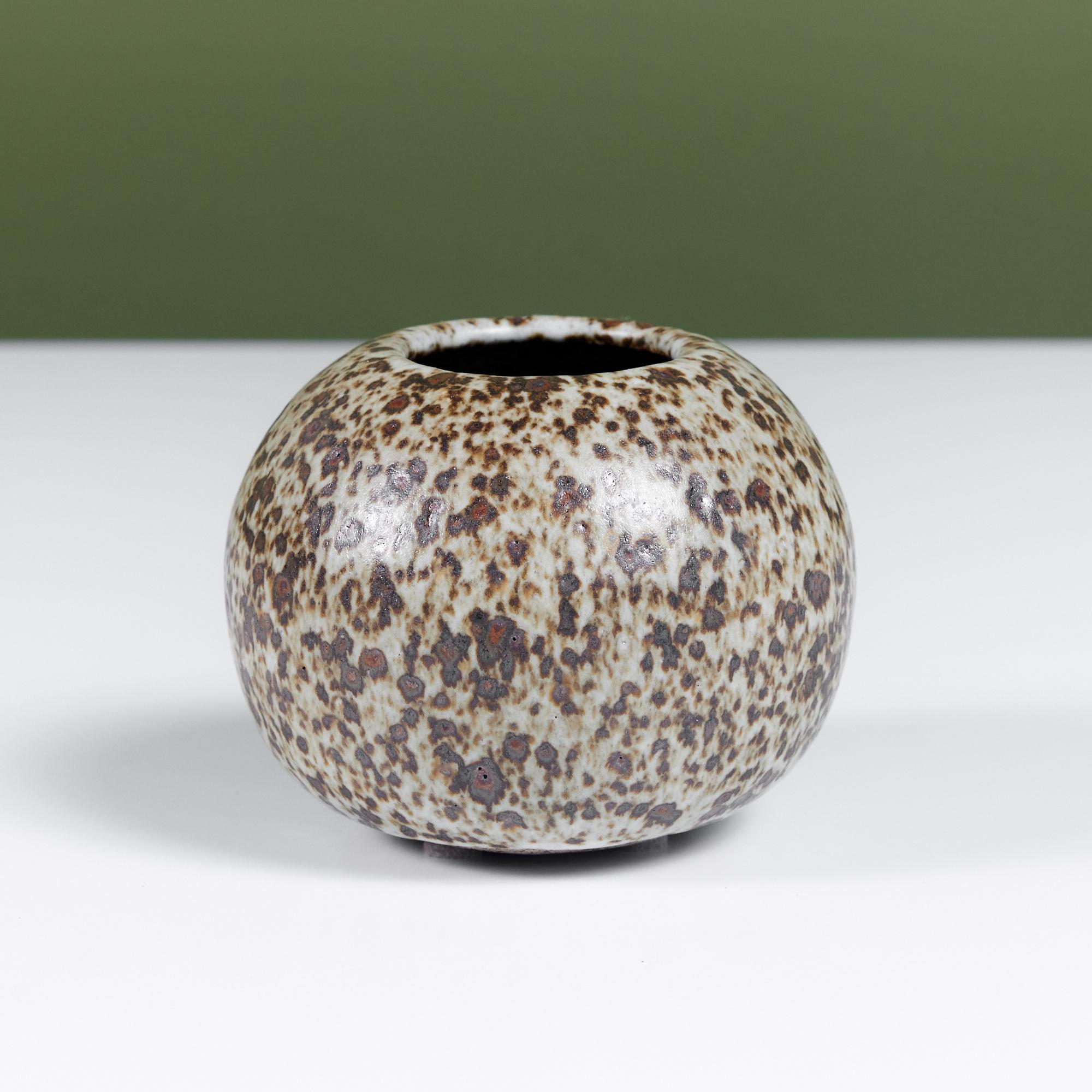 20th Century Gray Speckle Glazed Bud Vase For Sale