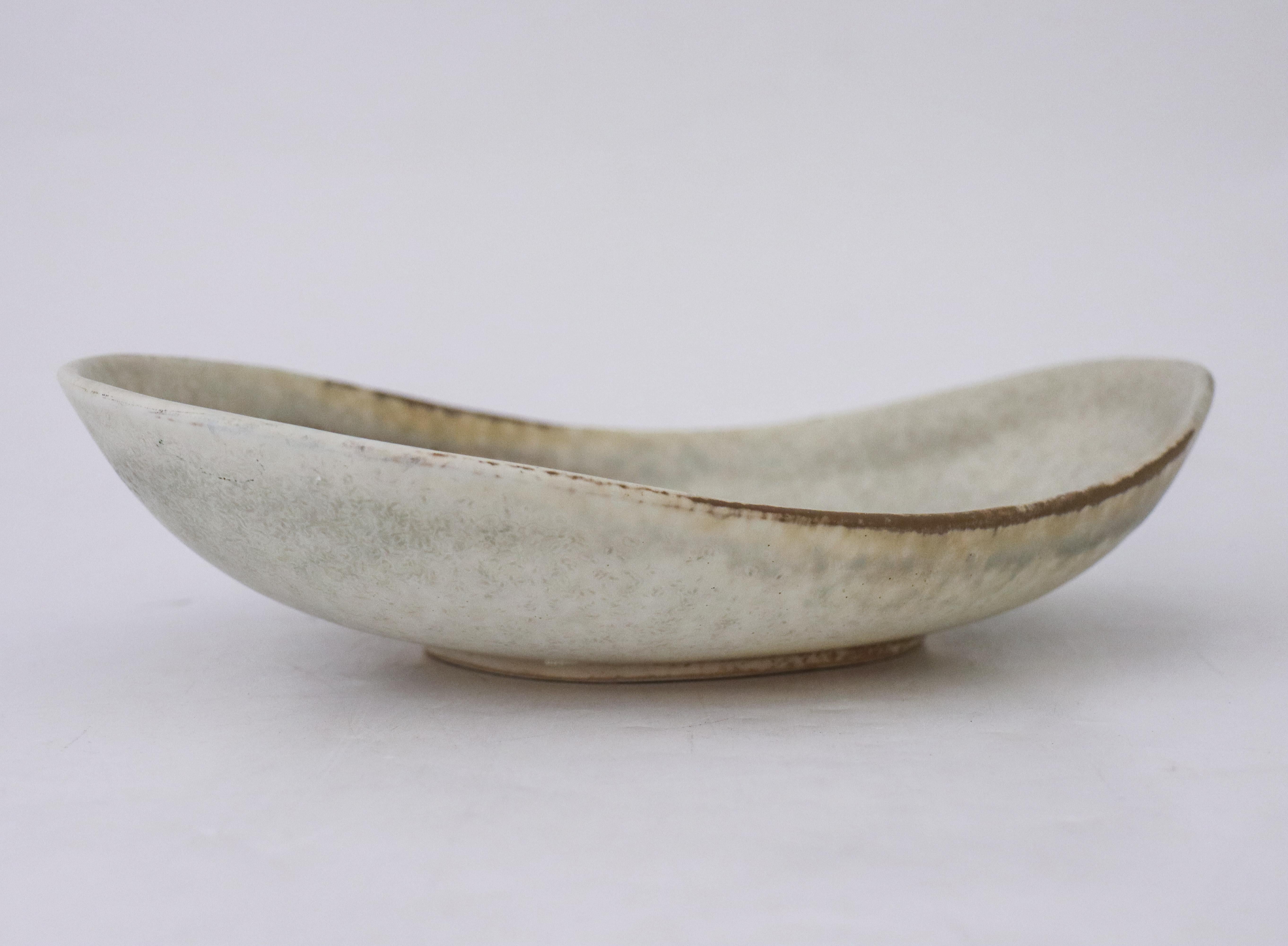 Scandinavian Modern Gray Speckled Ceramic Bowl - Carl-Harry Stålhane - Rörstrand For Sale