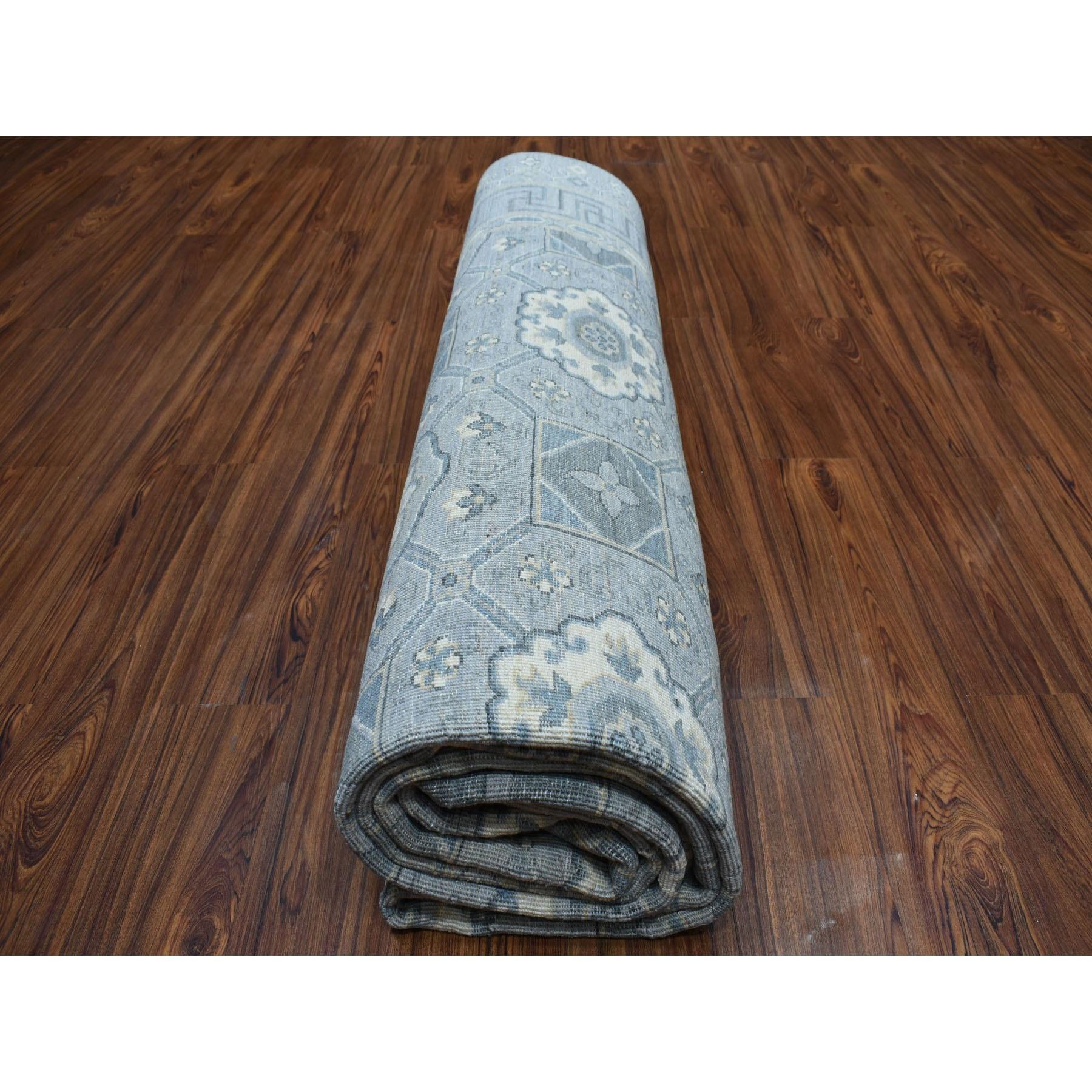 Handgeknüpfter orientalischer Teppich aus reiner Wolle mit grauem Stein gewaschenem Peshawar-Stein 8'10