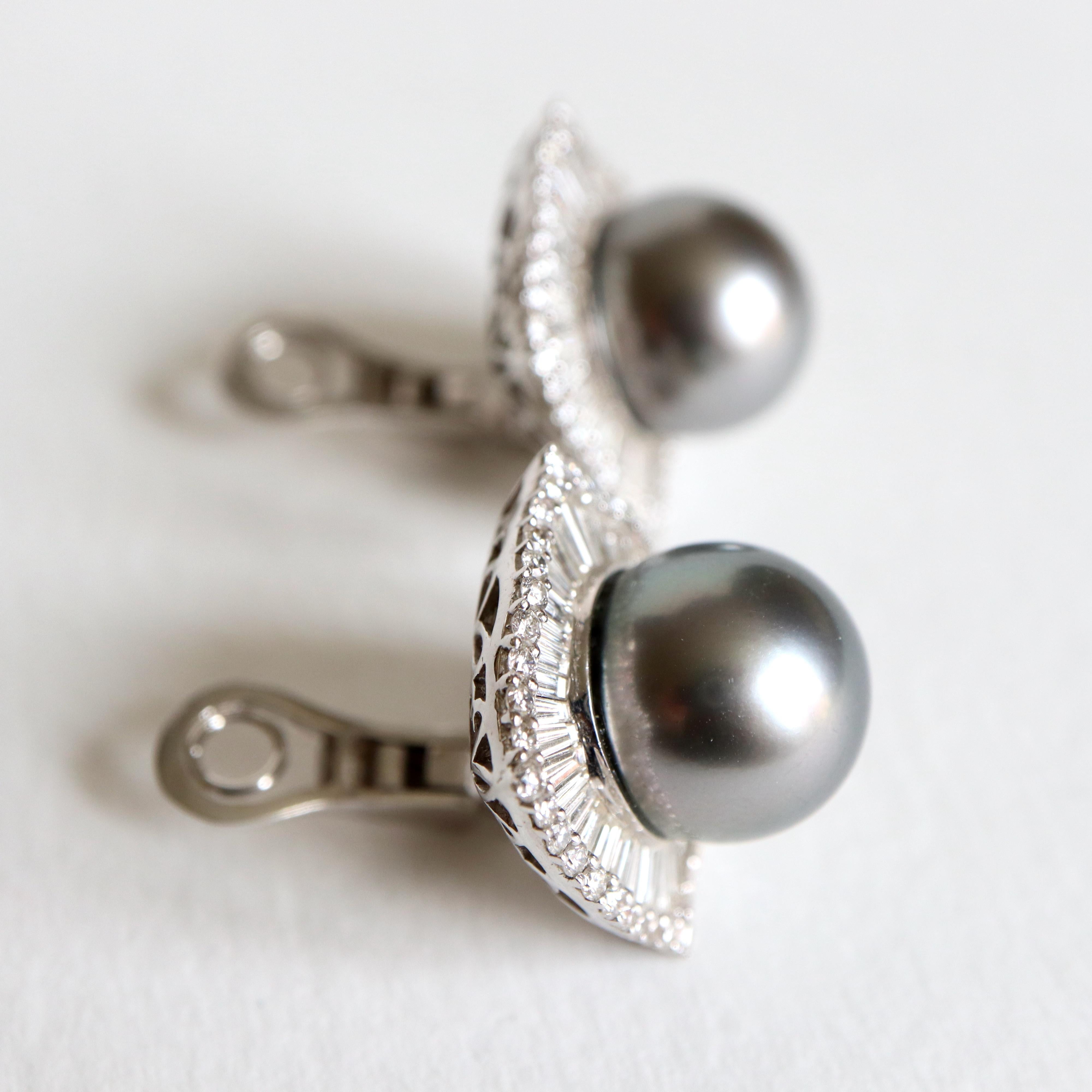 Women's Gray Tahitian Pearls Earrings in 18 Carats White Gold and Diamonds For Sale