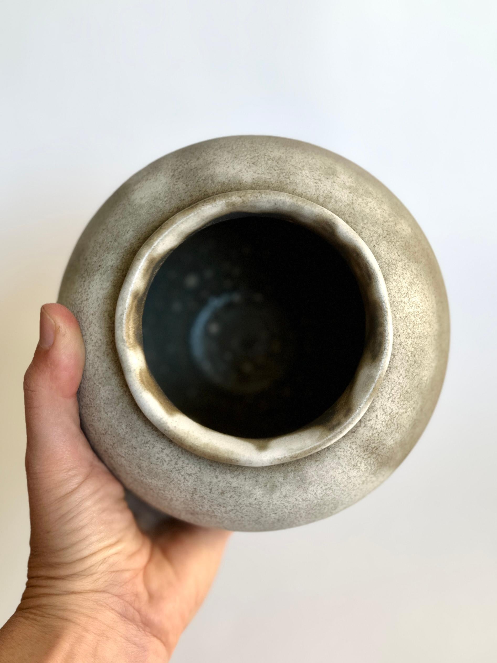 American Gray / tan / beige handmade vase no. 23 For Sale