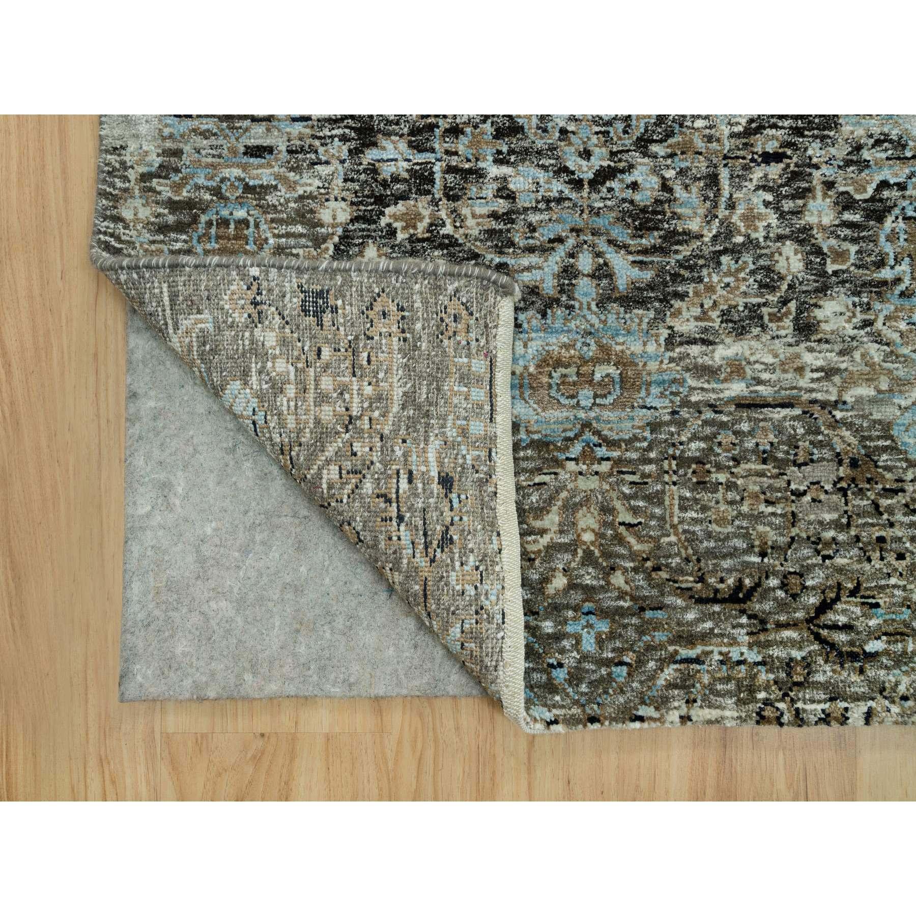 Grauer, handgeknüpfter, persischer, XL-Läufer aus Seide und Wolle, Übergangsstil, 2'8