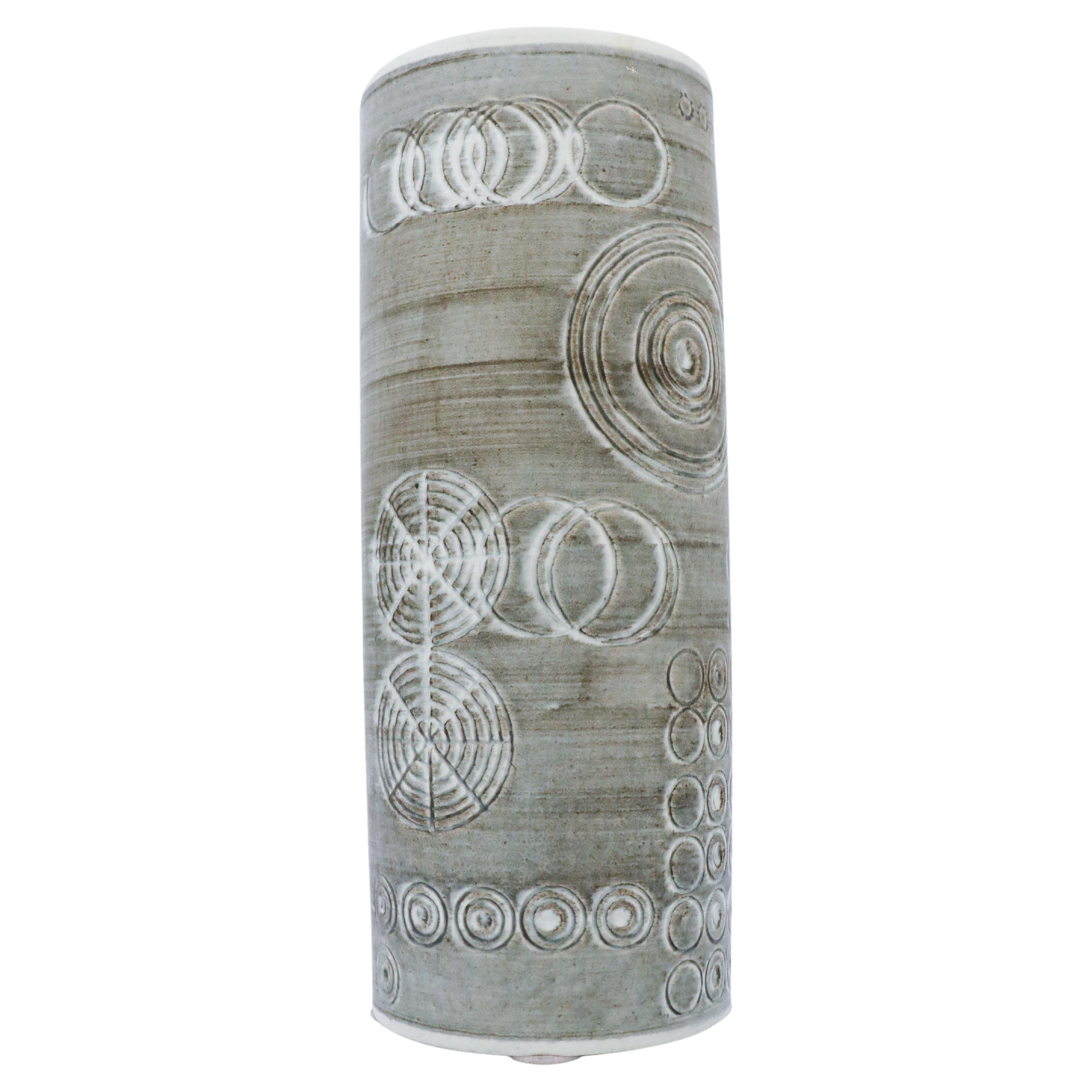 Graue runde Zylindrische Vase „Sarek“, Olle Alberius, Rrstrand, 1970er Jahre, Keramik