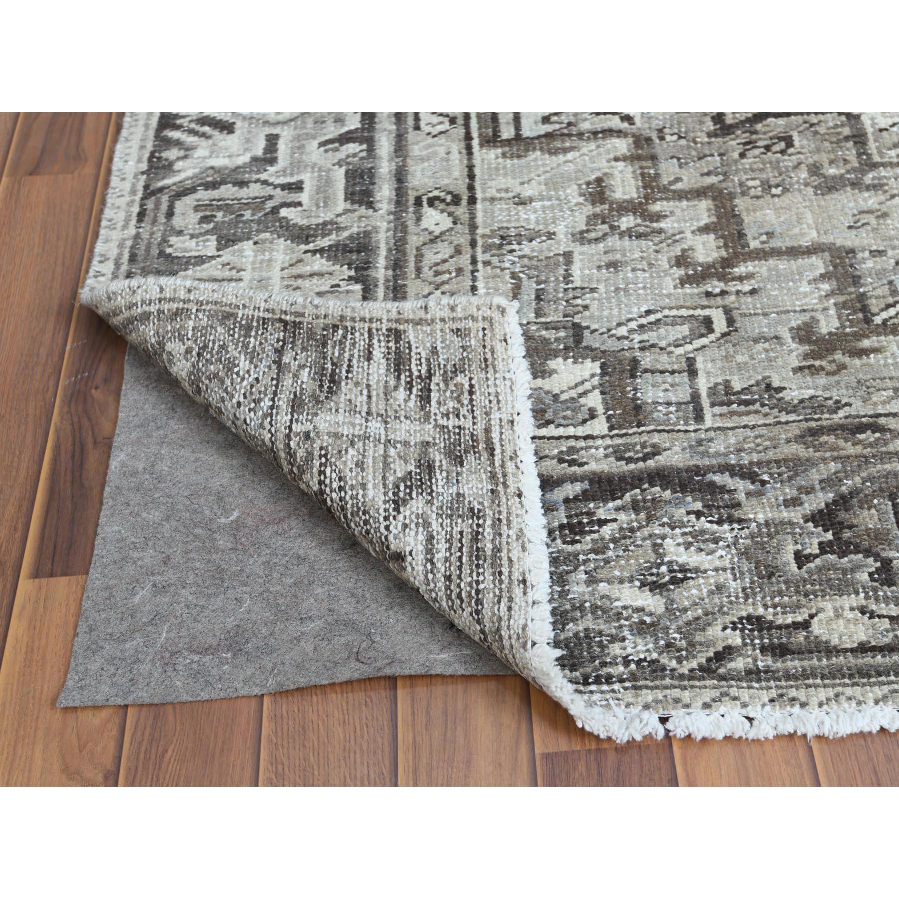Gray Vintage and Persian Heriz Hand Knotted Pure Wool Oriental Rug In Good Condition In Carlstadt, NJ