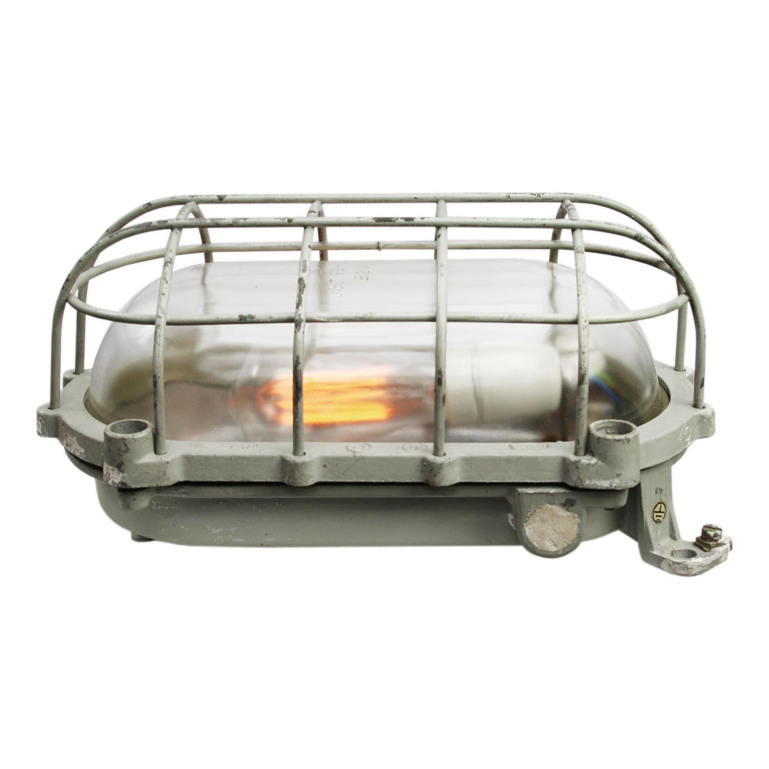 Industrial wall or ceiling lamp
cast aluminum, clear glass

Weight: 3.30 kg / 7.3 lb

Priced per individual item. All lamps have been made suitable by international standards for incandescent light bulbs, energy-efficient and LED bulbs. E26/E27