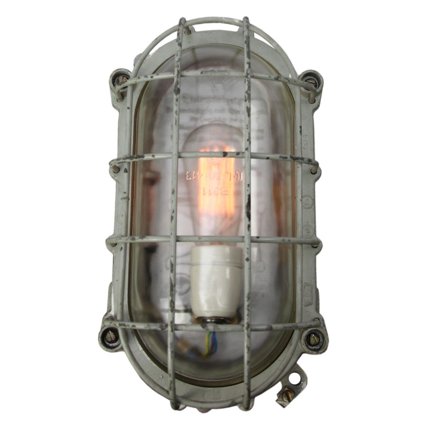 Gray Vintage Industrial Cast Aluminum Clear Glass Wall Ceiling Lamp Scones  In Good Condition In Amsterdam, NL