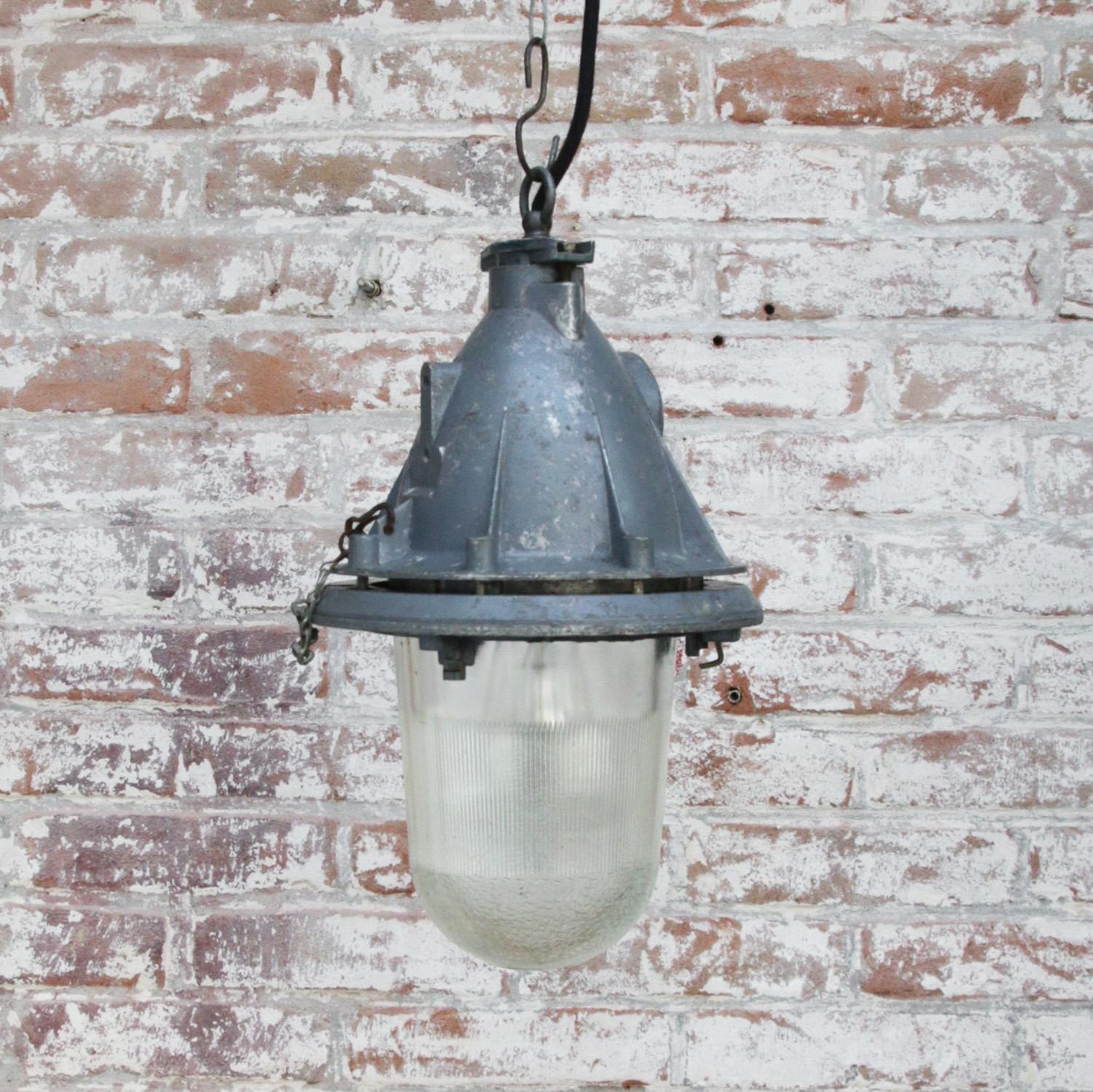 Gray Vintage Industrial Clear Striped Glass Pendant Lights In Good Condition For Sale In Amsterdam, NL