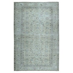 Tapis persan vintage Tabriz gris à poils usés en laine nouée à la main