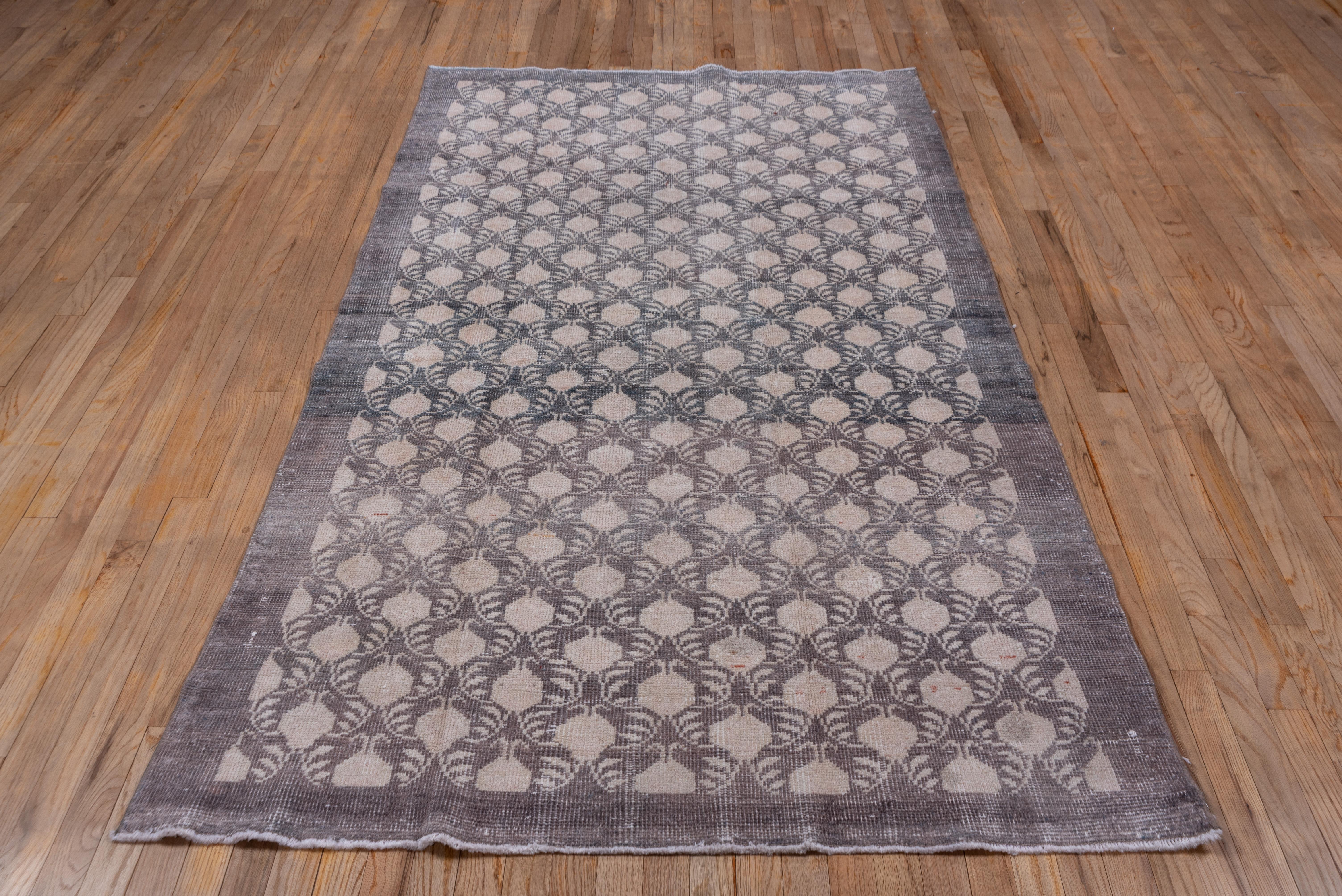 Hand-Knotted Gray and White Turkish Oushak Rug, All-Over Design, Shabby Chic Style For Sale