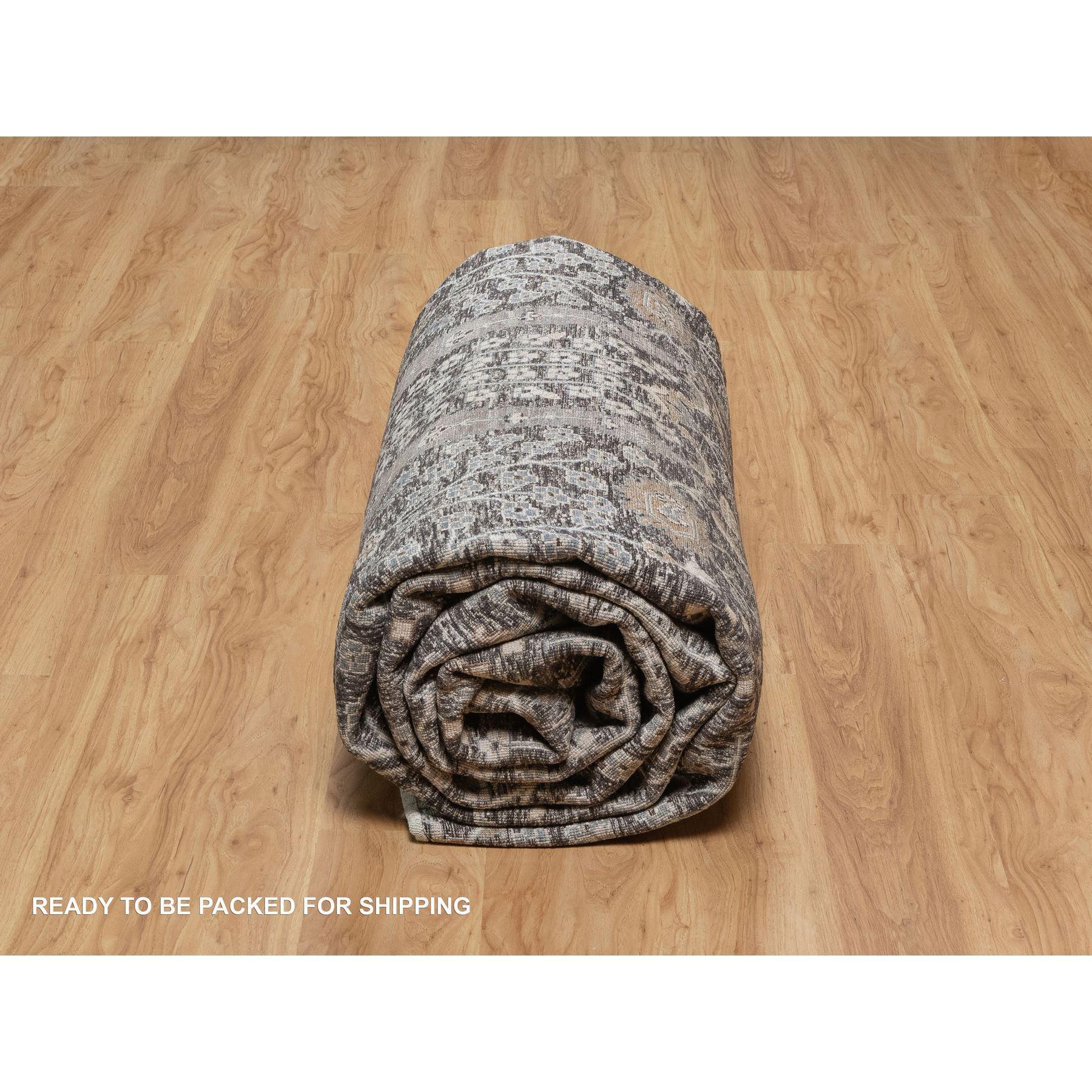 Handgeknüpfter Teppich aus Wolle und Seide in Grau mit Weide und Zypressenbaummuster 9'9